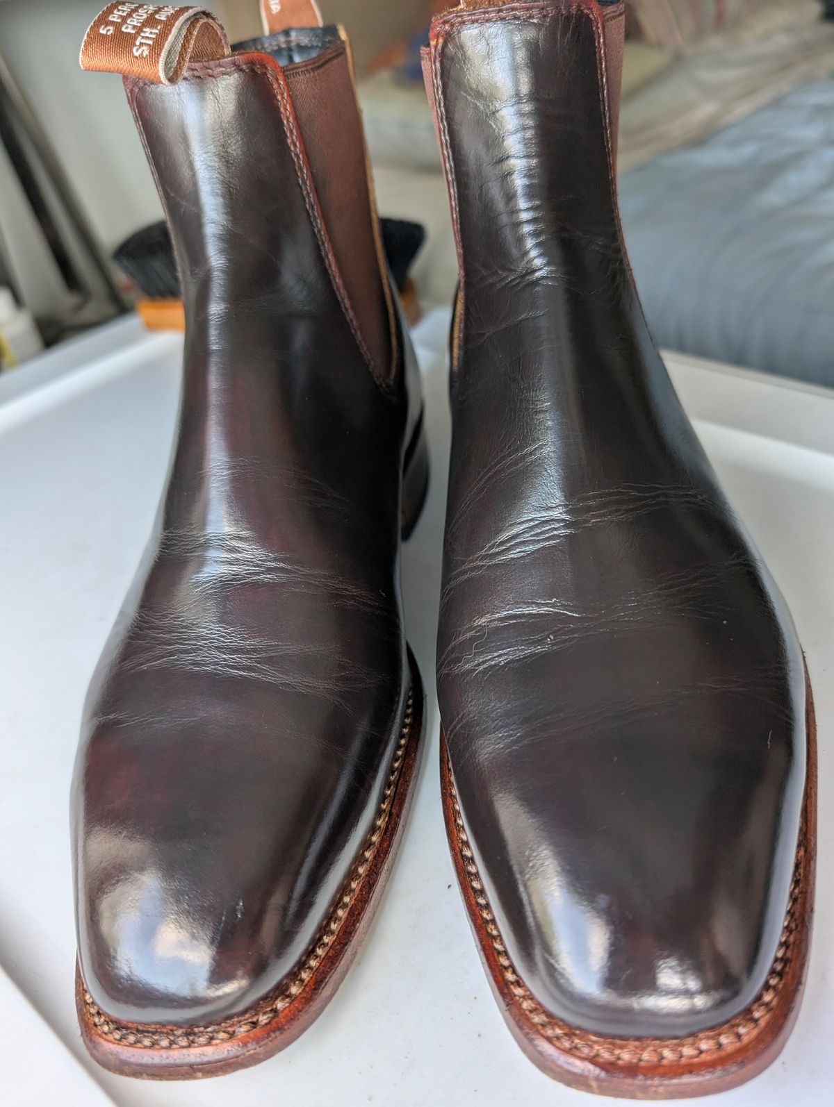 Photo by lemonpeak on May 28, 2025 of the R.M. Williams Signature Craftsman Boot in R.M. Williams Yearling Custom Mahogany.