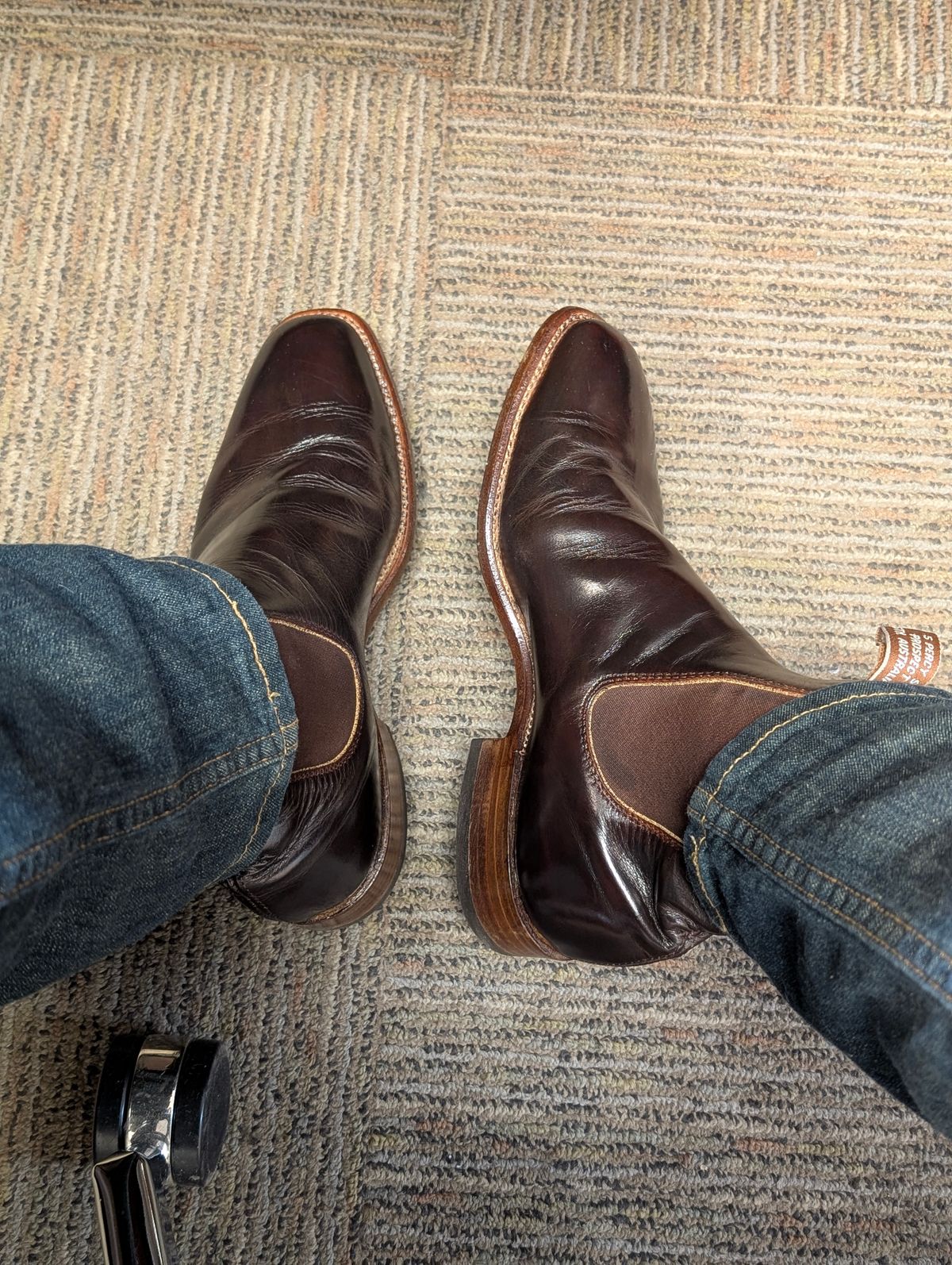 Photo by lemonpeak on June 27, 2025 of the R.M. Williams Signature Craftsman Boot in R.M. Williams Yearling Custom Mahogany.