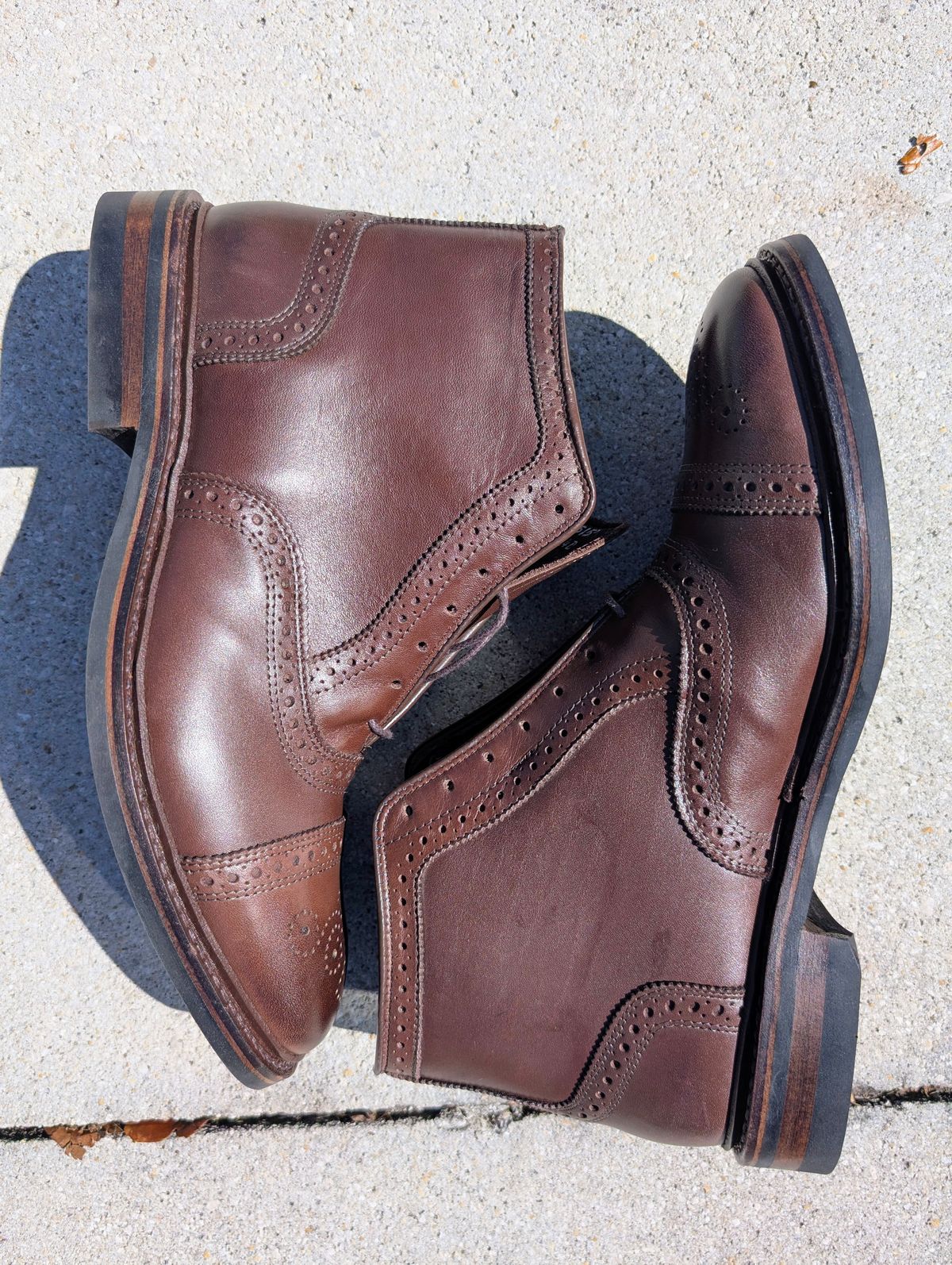 Photo by lemonpeak on February 16, 2026 of the Allen Edmonds Hamilton in Allen Edmonds Brown.