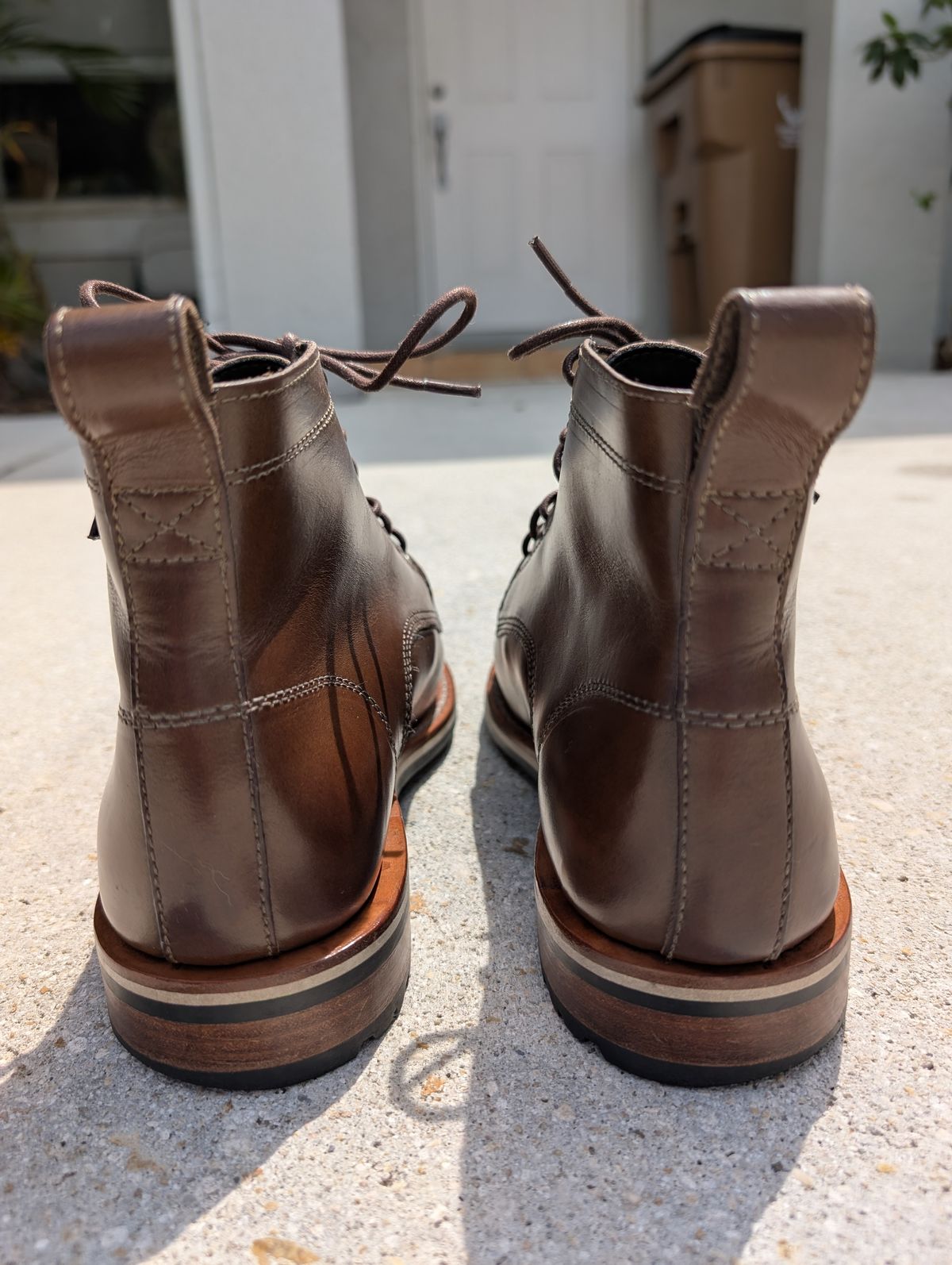 Photo by lemonpeak on March 22, 2025 of the HELM Boots The Hollis in Krumenauer Olive.