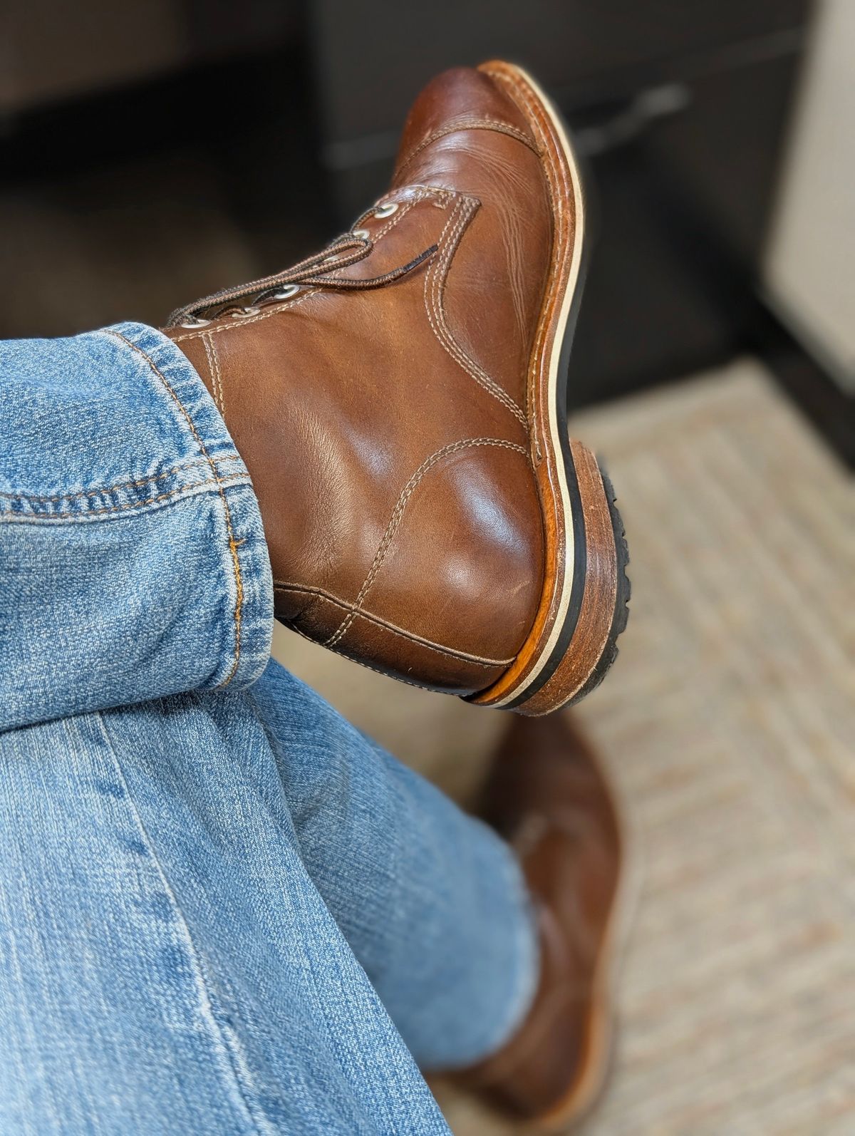 Photo by lemonpeak on November 5, 2025 of the HELM Boots The Hollis in Krumenauer Olive.