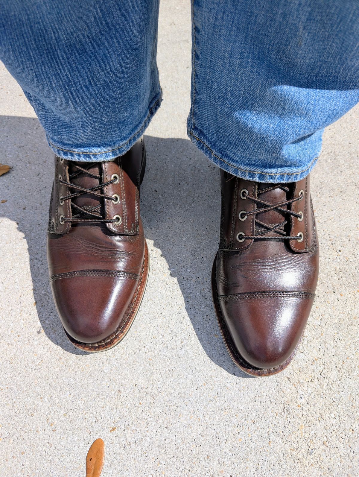 Photo by lemonpeak on February 14, 2026 of the HELM Boots The Hollis in Krumenauer Olive.