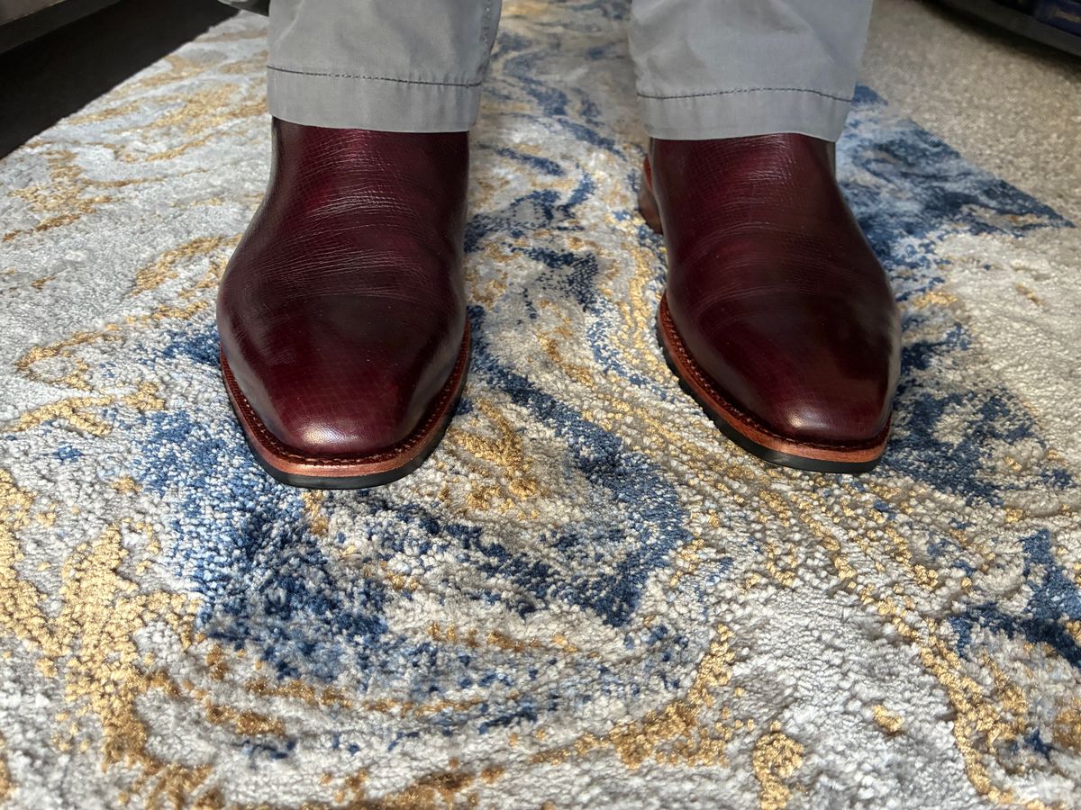Photo by AmericanFlo on June 11, 2026 of the Blkbrd Shoemaker Destrier in Horween Burgundy Hatchgrain.