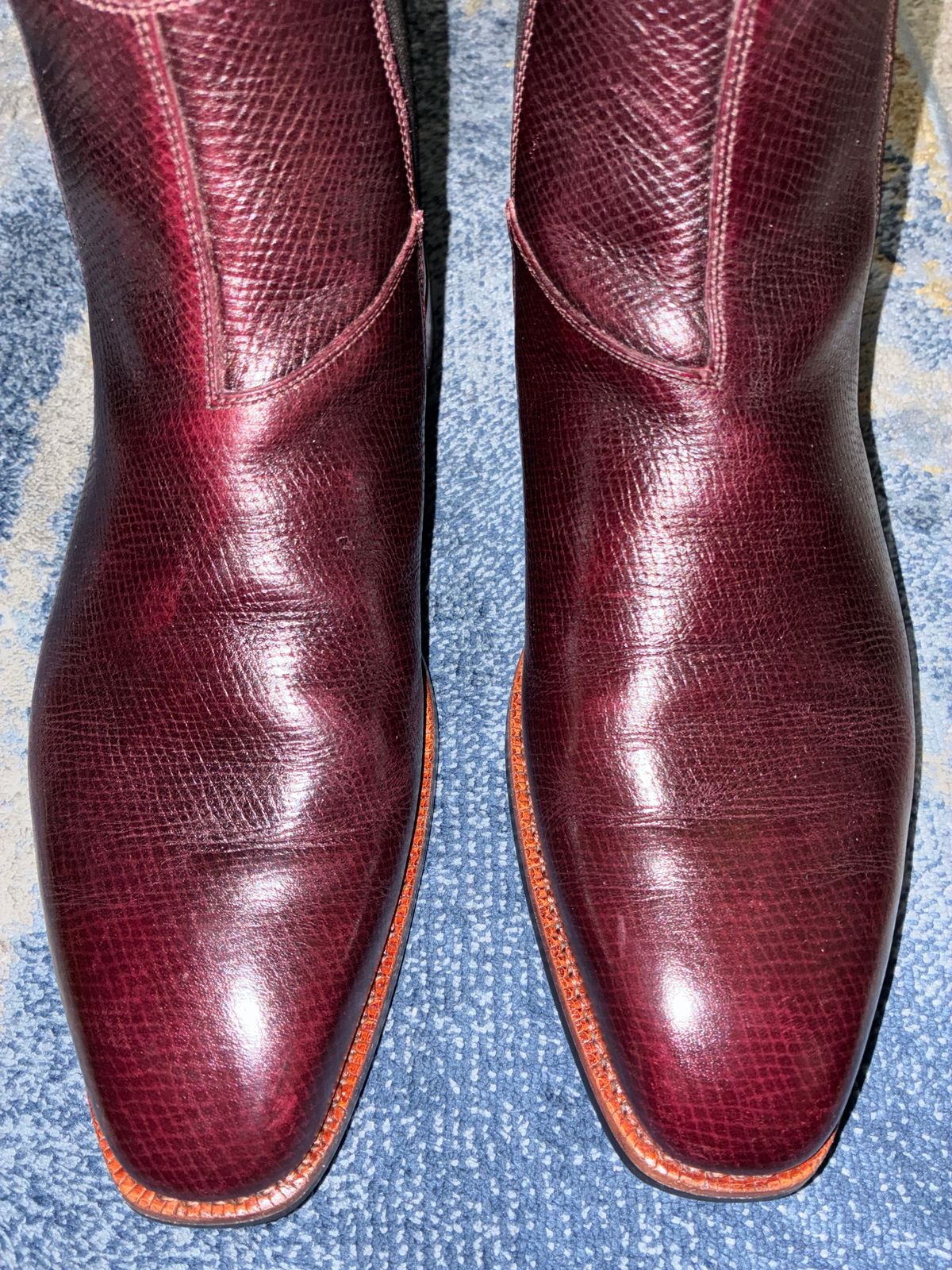 Photo by AmericanFlo on June 27, 2026 of the Blkbrd Shoemaker Destrier in Horween Burgundy Hatchgrain.