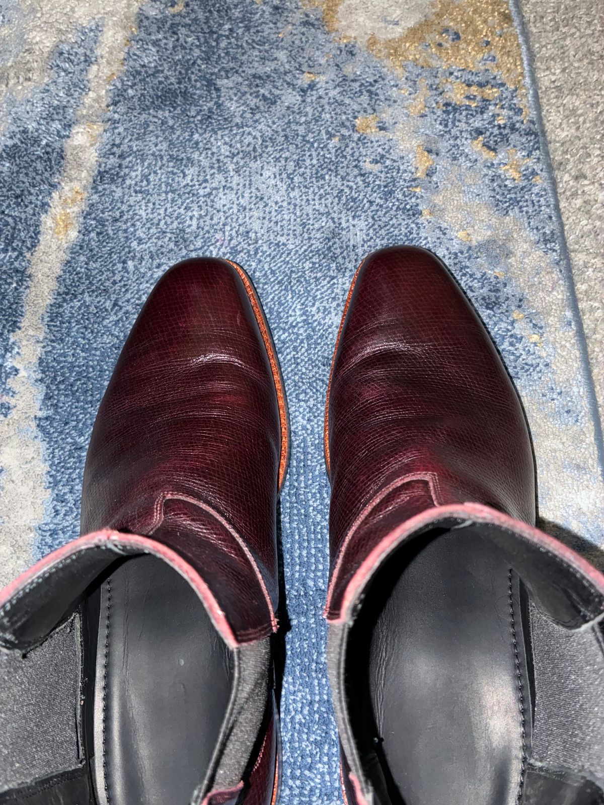 Photo by AmericanFlo on June 27, 2026 of the Blkbrd Shoemaker Destrier in Horween Burgundy Hatchgrain.