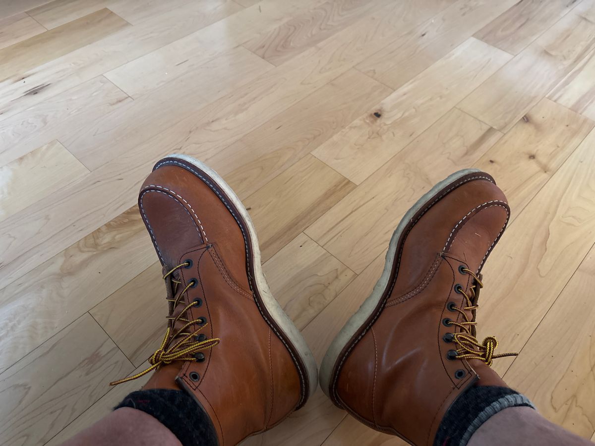 Photo by Clarsenoffroad on August 30, 2025 of the Red Wing 6-Inch Classic Moc in S.B. Foot Oro Logger.