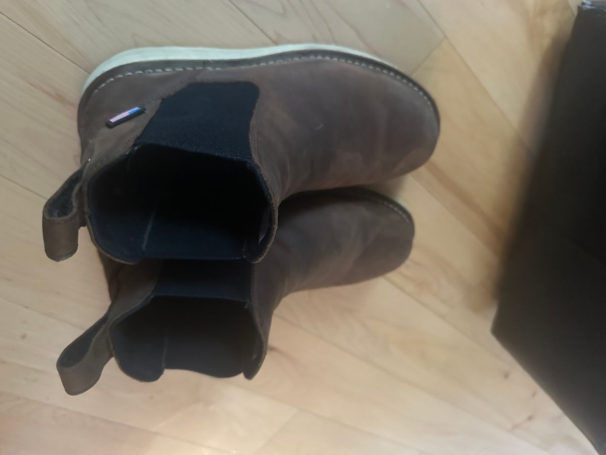 Photo by Clarsenoffroad on July 8, 2025 of the Danner Bull Run Chelsea in Brown Full Grain.
