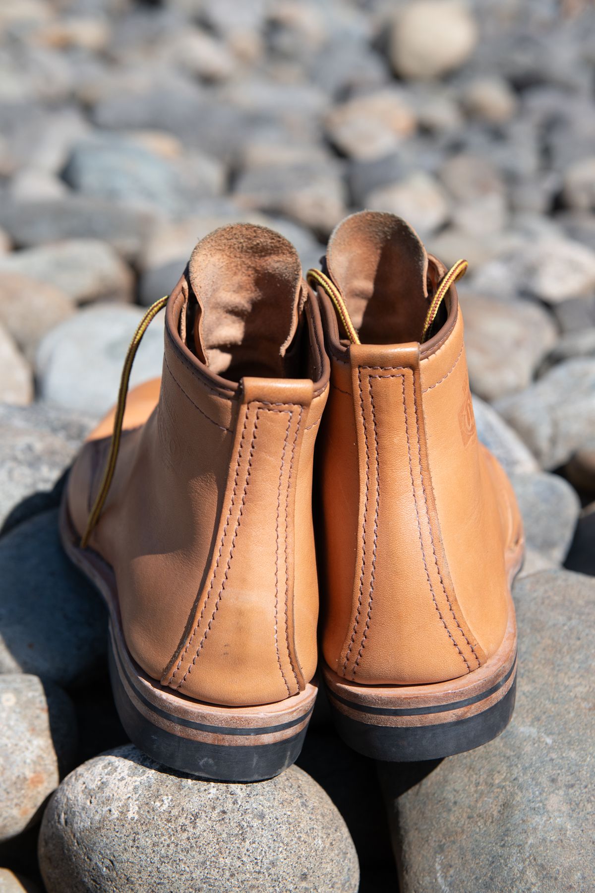 Photo by kungfubeach on September 26, 2025 of the Wesco Johannes in Horween Natural Essex.