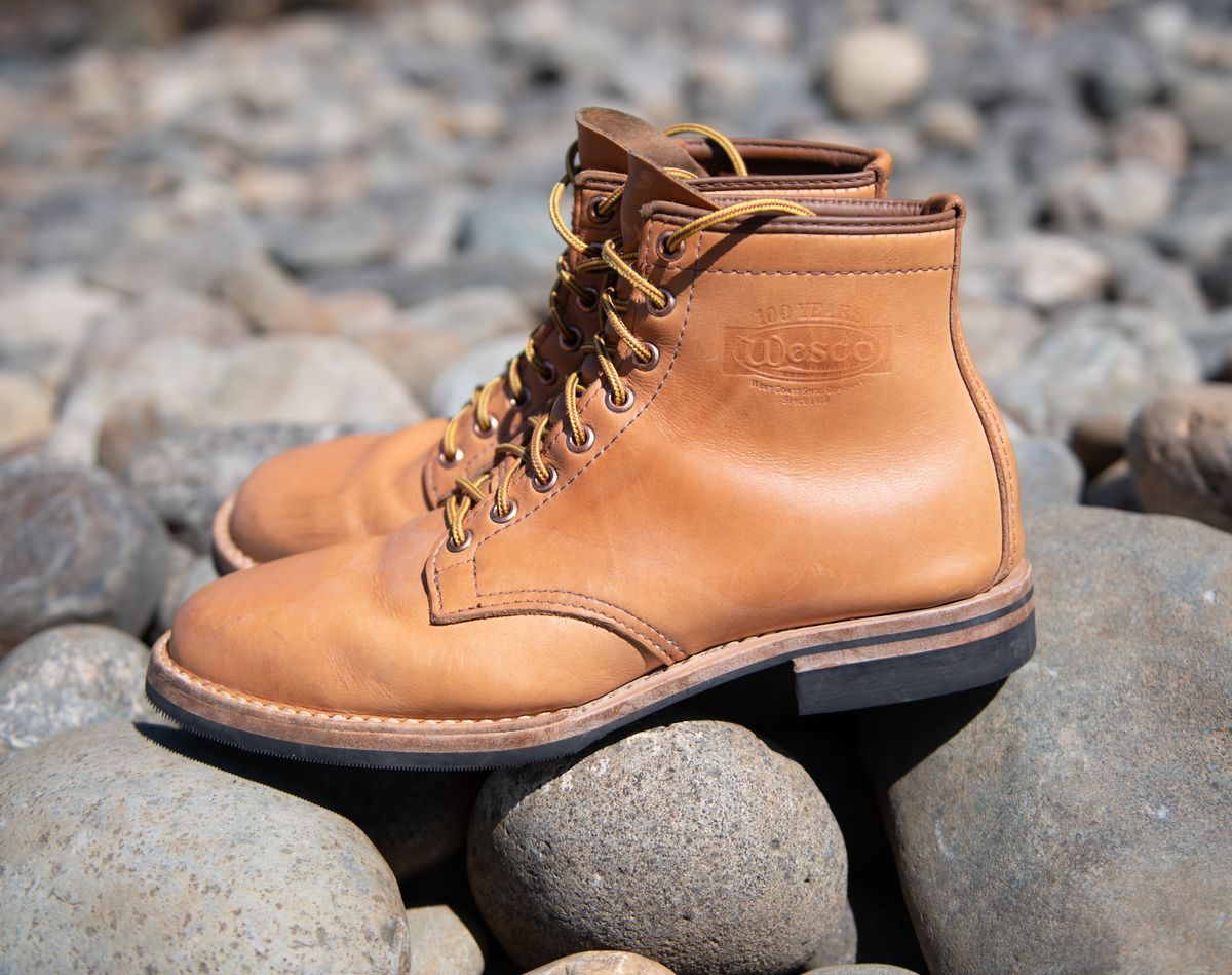 Photo by kungfubeach on September 26, 2025 of the Wesco Johannes in Horween Natural Essex.