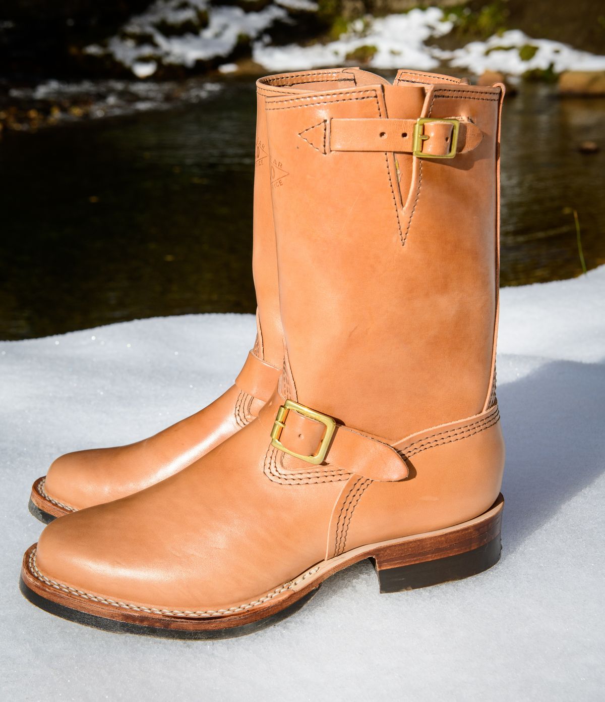 Photo by kungfubeach on November 1, 2025 of the Wesco Mister Lou in Maryam Natural Horsebutt.