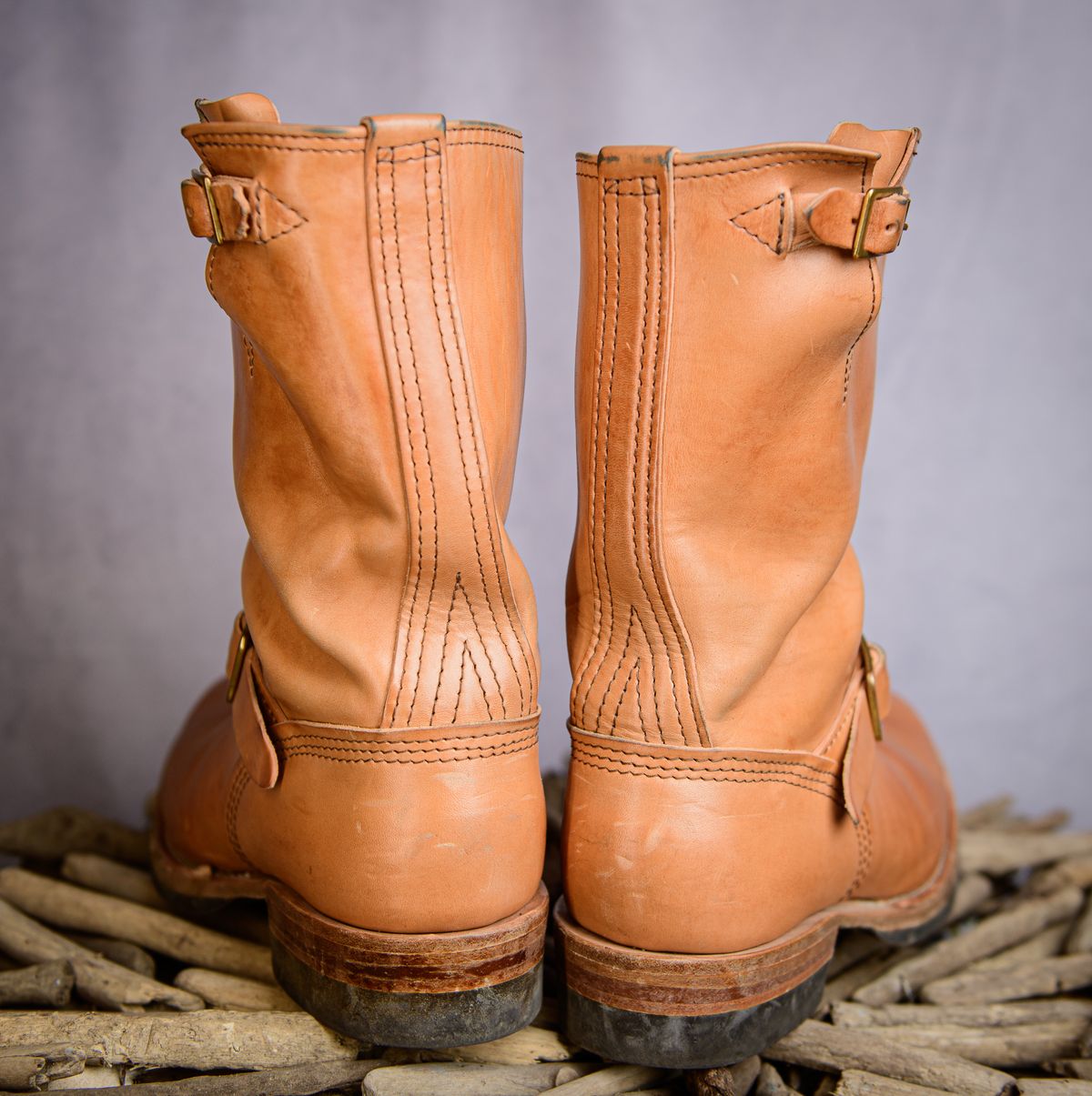 Photo by kungfubeach on December 4, 2025 of the Wesco Mister Lou in Maryam Natural Horsebutt.