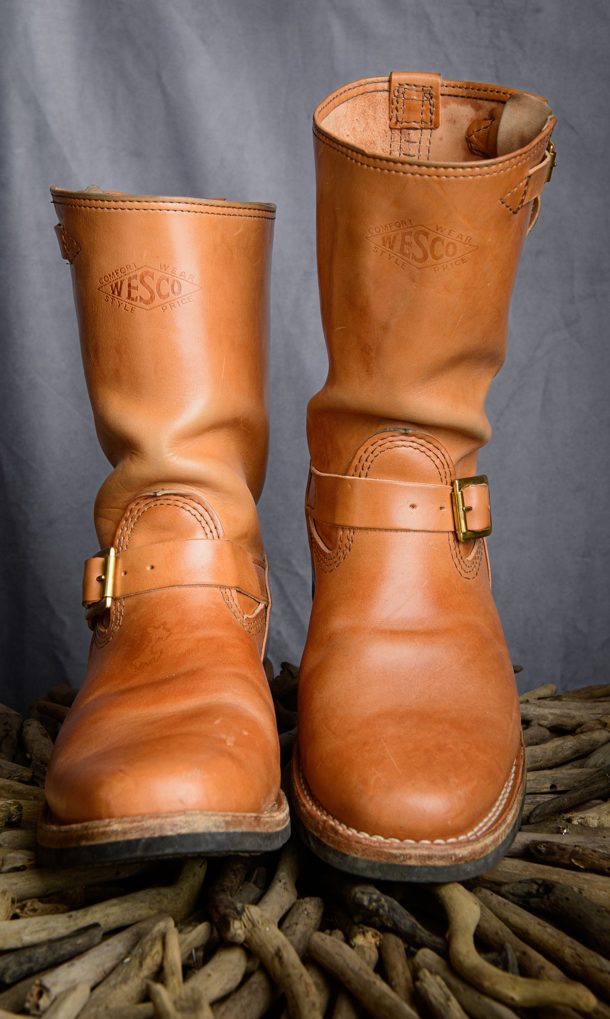 Photo by kungfubeach on December 4, 2025 of the Wesco Mister Lou in Maryam Natural Horsebutt.