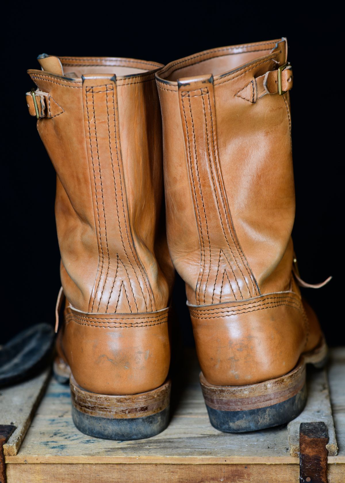 Photo by kungfubeach on January 5, 2026 of the Wesco Mister Lou in Maryam Natural Horsebutt.