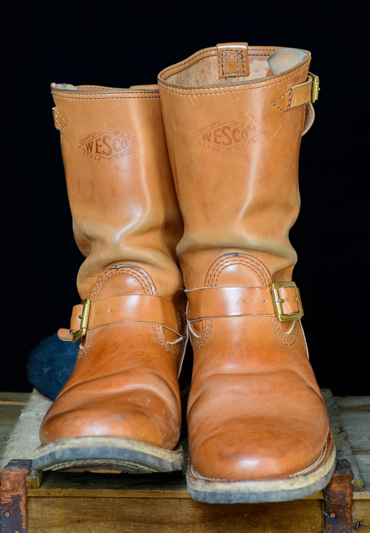 Photo by kungfubeach on January 5, 2026 of the Wesco Mister Lou in Maryam Natural Horsebutt.