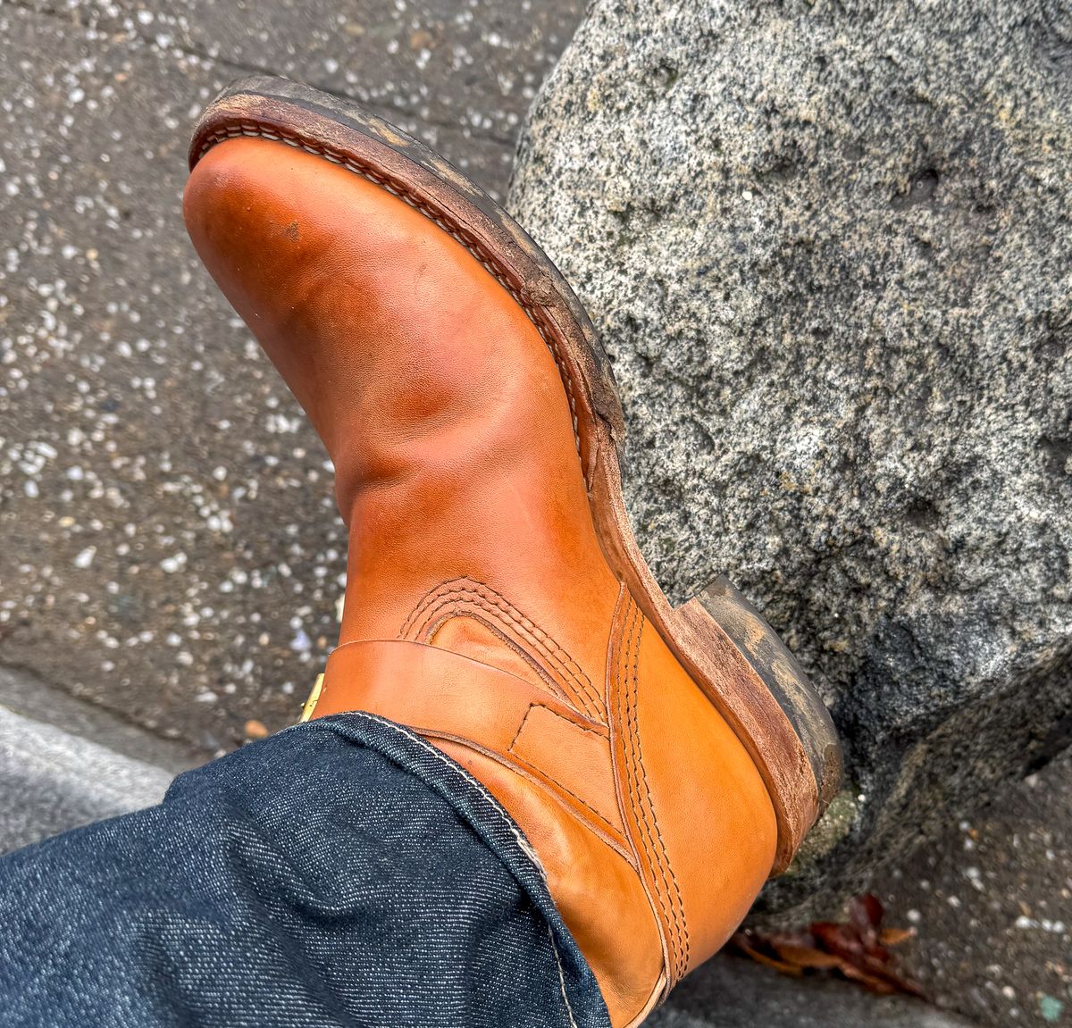 Photo by kungfubeach on January 3, 2026 of the Wesco Mister Lou in Maryam Natural Horsebutt.