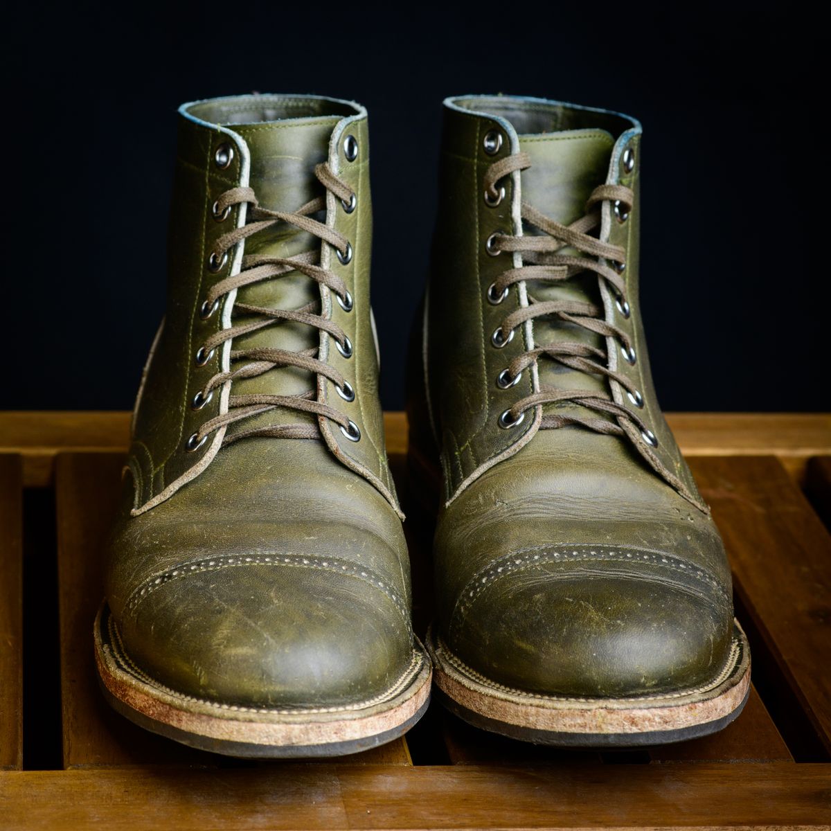Photo by kungfubeach on November 2, 2025 of the Viberg Service Boot in Horween Olive Chromepak.