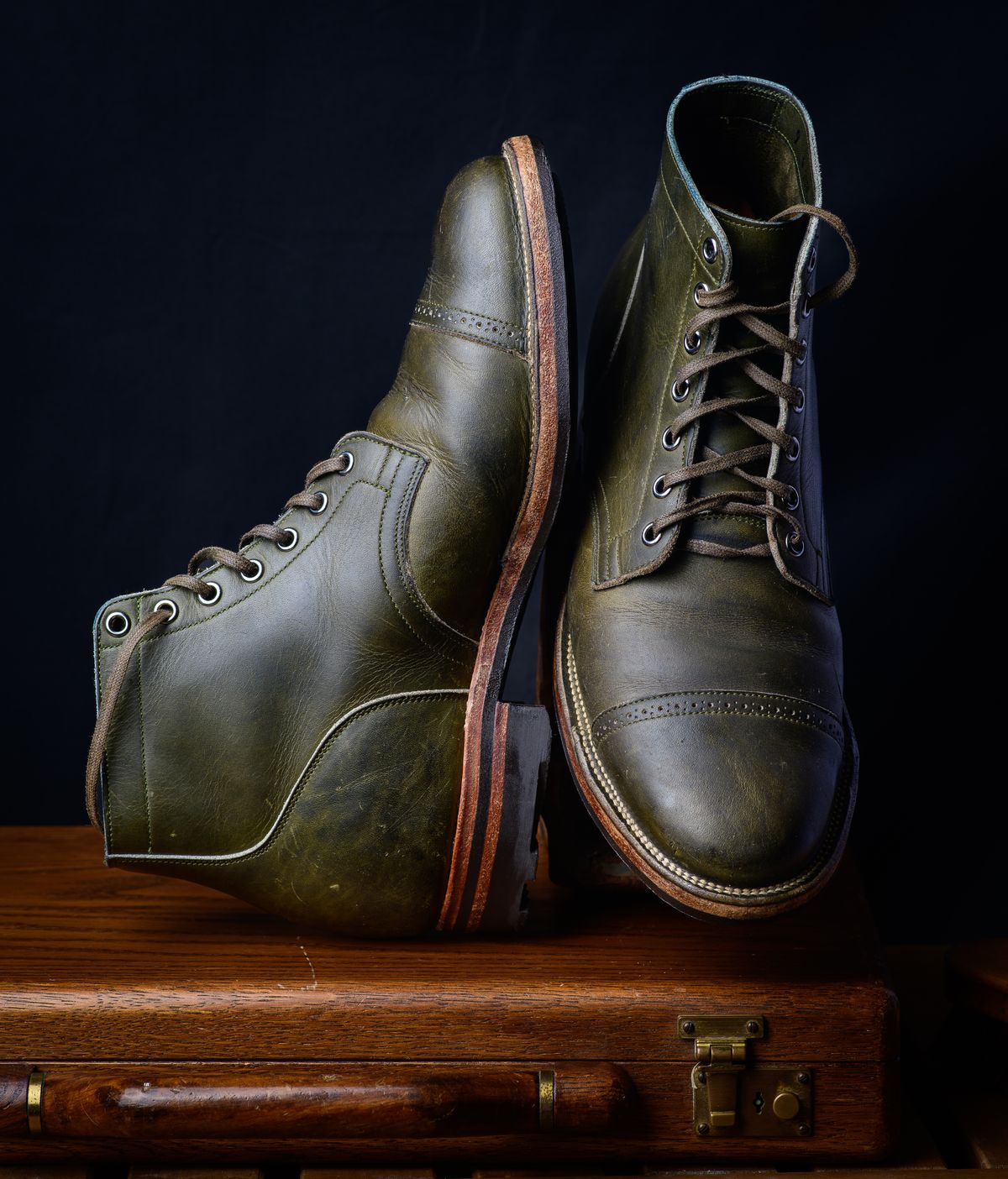 Photo by kungfubeach on November 17, 2025 of the Viberg Service Boot in Horween Olive Chromepak.
