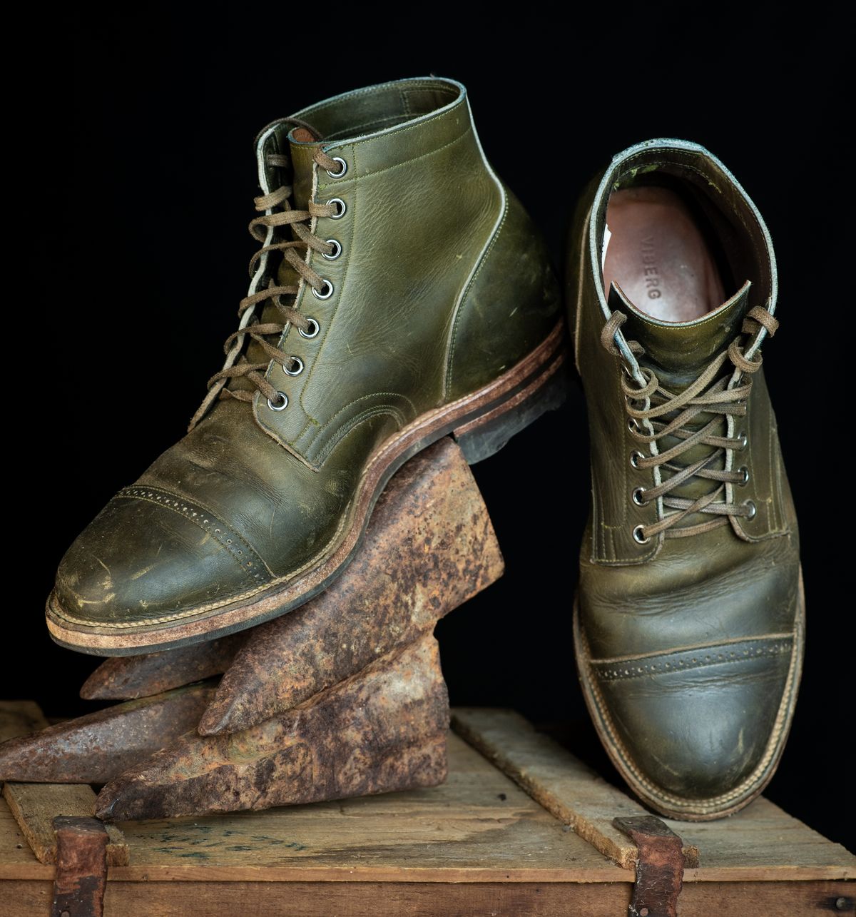 Photo by kungfubeach on February 15, 2026 of the Viberg Service Boot in Horween Olive Chromepak.