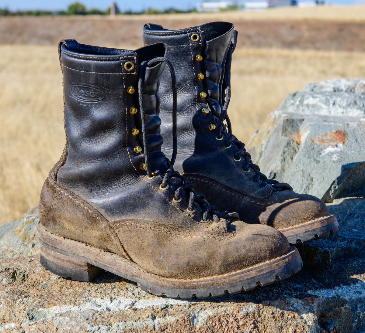 Photo by kungfubeach on October 11, 2025 of the Wesco Firestormer in Seidel Black Tie Domain & Seidel Charcoal Roughout.