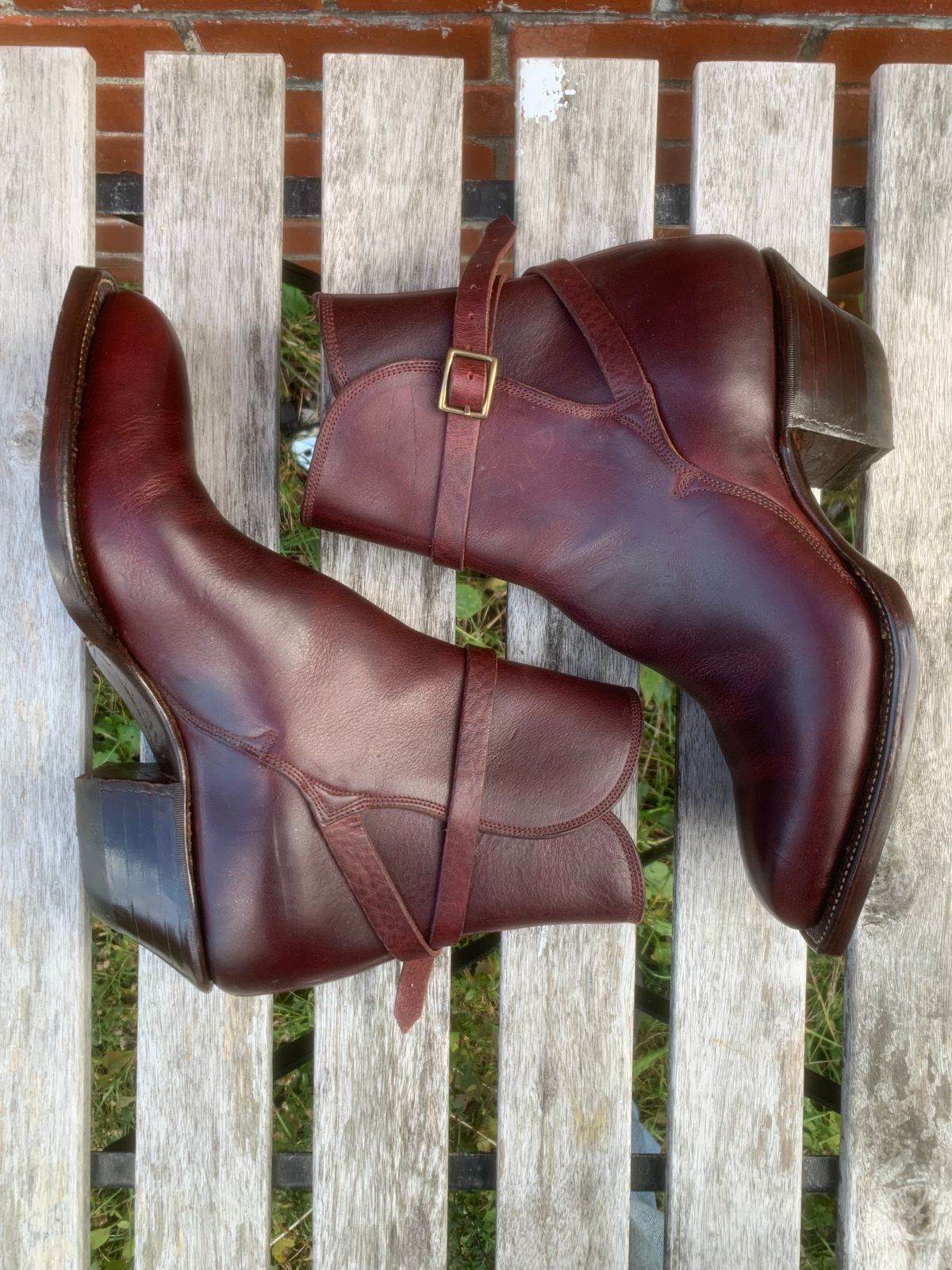 Photo by floraknightbootmaker on November 4, 2025 of the Flora Knight Cowboy Jodhpur in Tasman Leathers Of New Zealand.