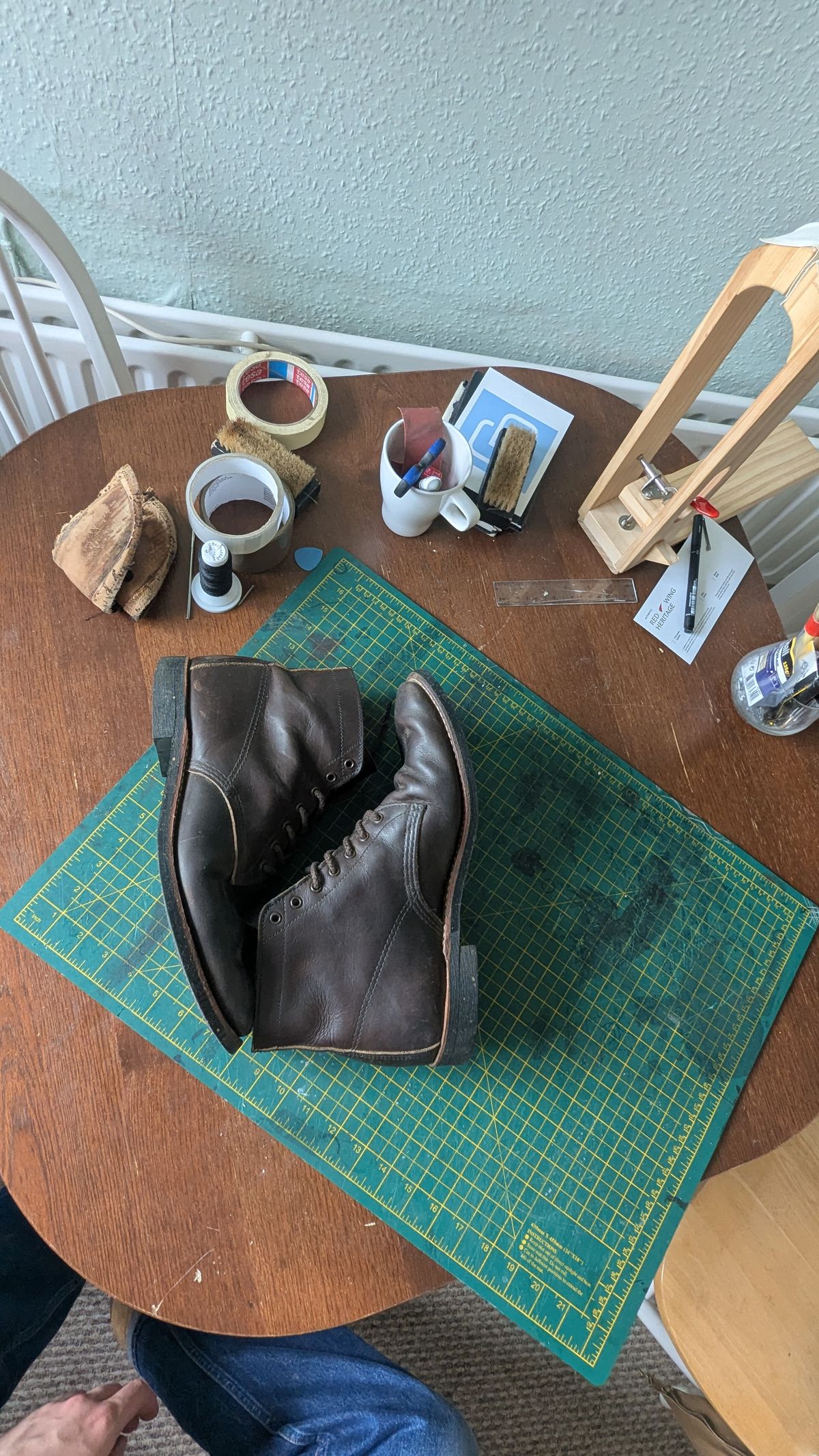 Photo by swoob on October 1, 2025 of the Red Wing Merchant in S.B. Foot Ebony Harness.