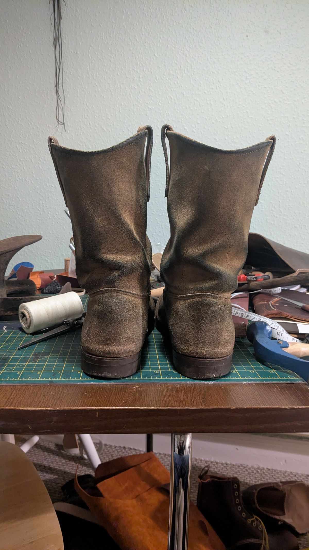 Photo by swoob on December 1, 2025 of the Red Wing Pecos in S.B. Foot Hawthorne Muleskinner.