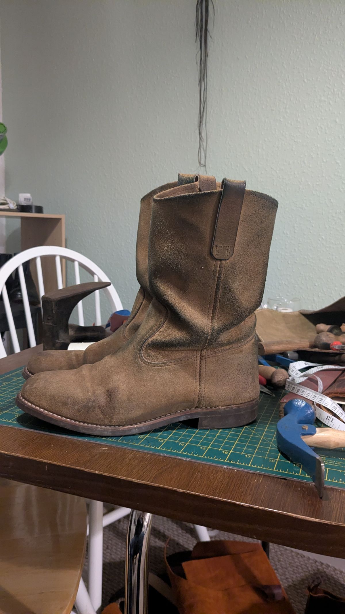 Photo by swoob on December 1, 2025 of the Red Wing Pecos in S.B. Foot Hawthorne Muleskinner.