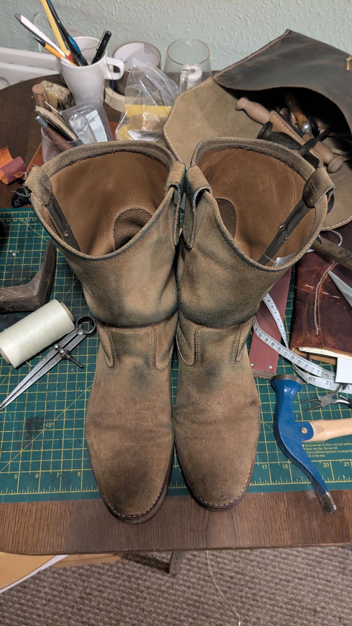 Photo by swoob on December 1, 2025 of the Red Wing Pecos in S.B. Foot Hawthorne Muleskinner.