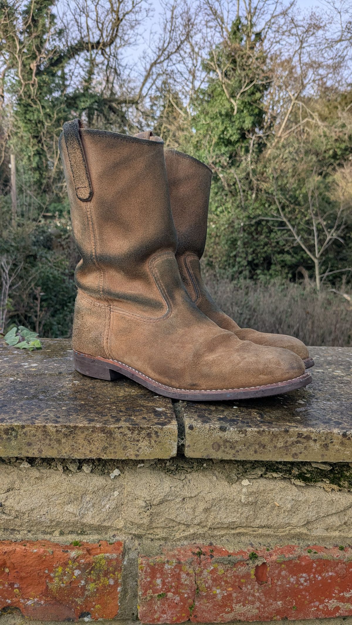 Photo by swoob on January 1, 2026 of the Red Wing Pecos in S.B. Foot Hawthorne Muleskinner.