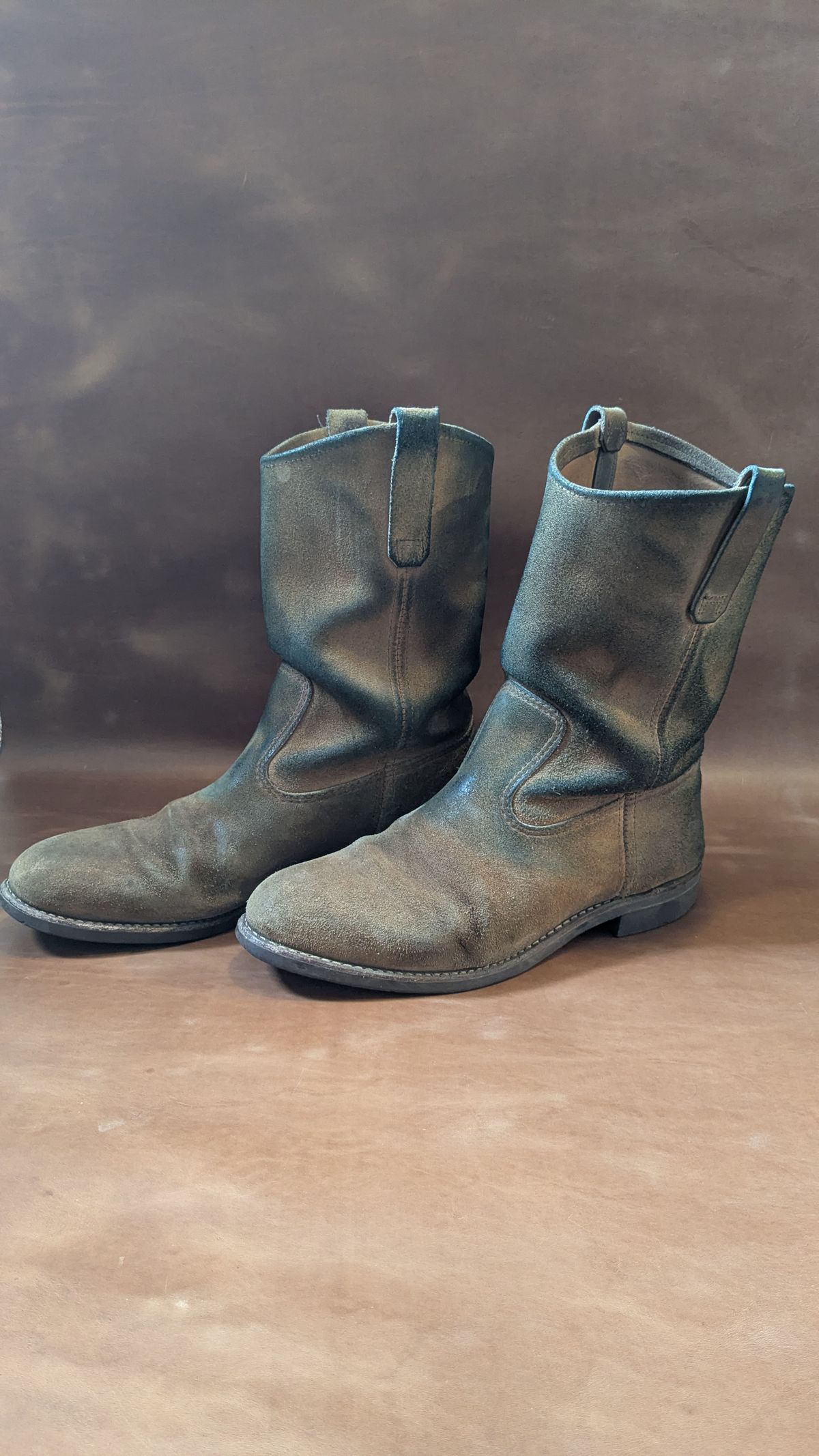 Photo by swoob on April 3, 2026 of the Red Wing Pecos in S.B. Foot Hawthorne Muleskinner.