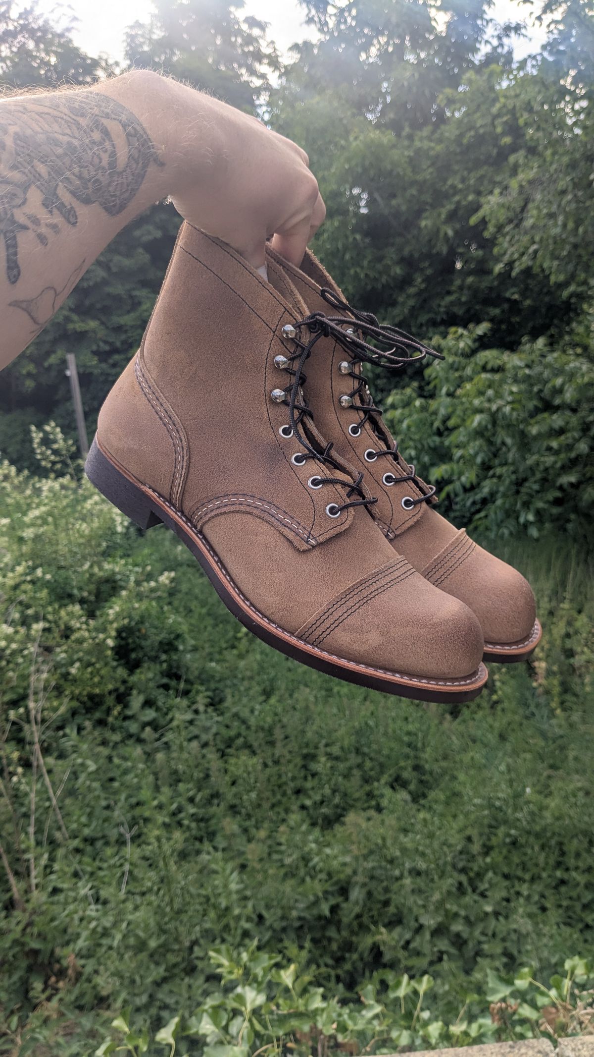 Photo by swoob on June 1, 2025 of the Red Wing Iron Ranger in S.B. Foot Hawthorne Muleskinner.
