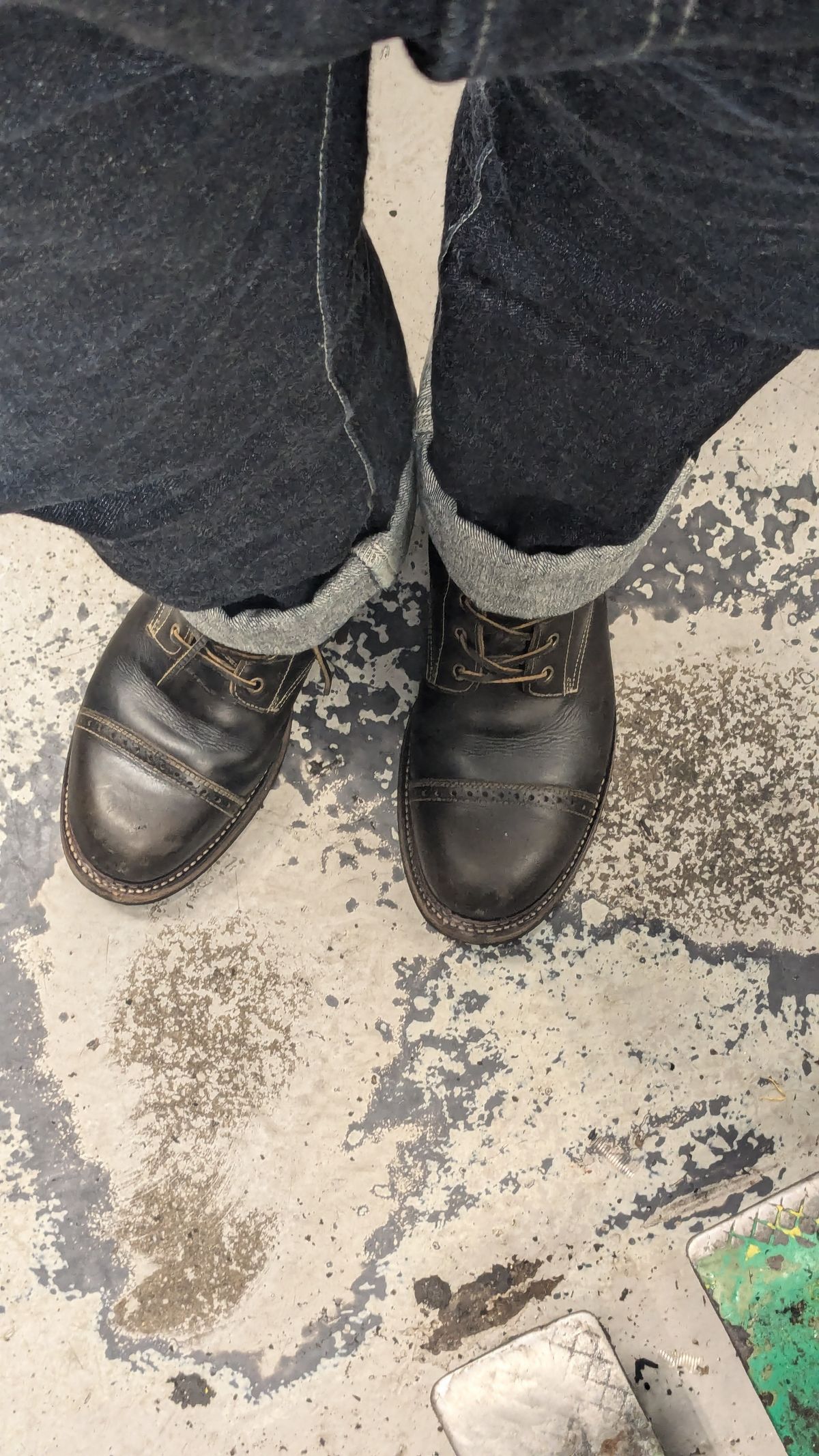 Photo by swoob on November 1, 2024 of the Bright Shoemakers Combat Boot in Olive Oil Veg Tan.