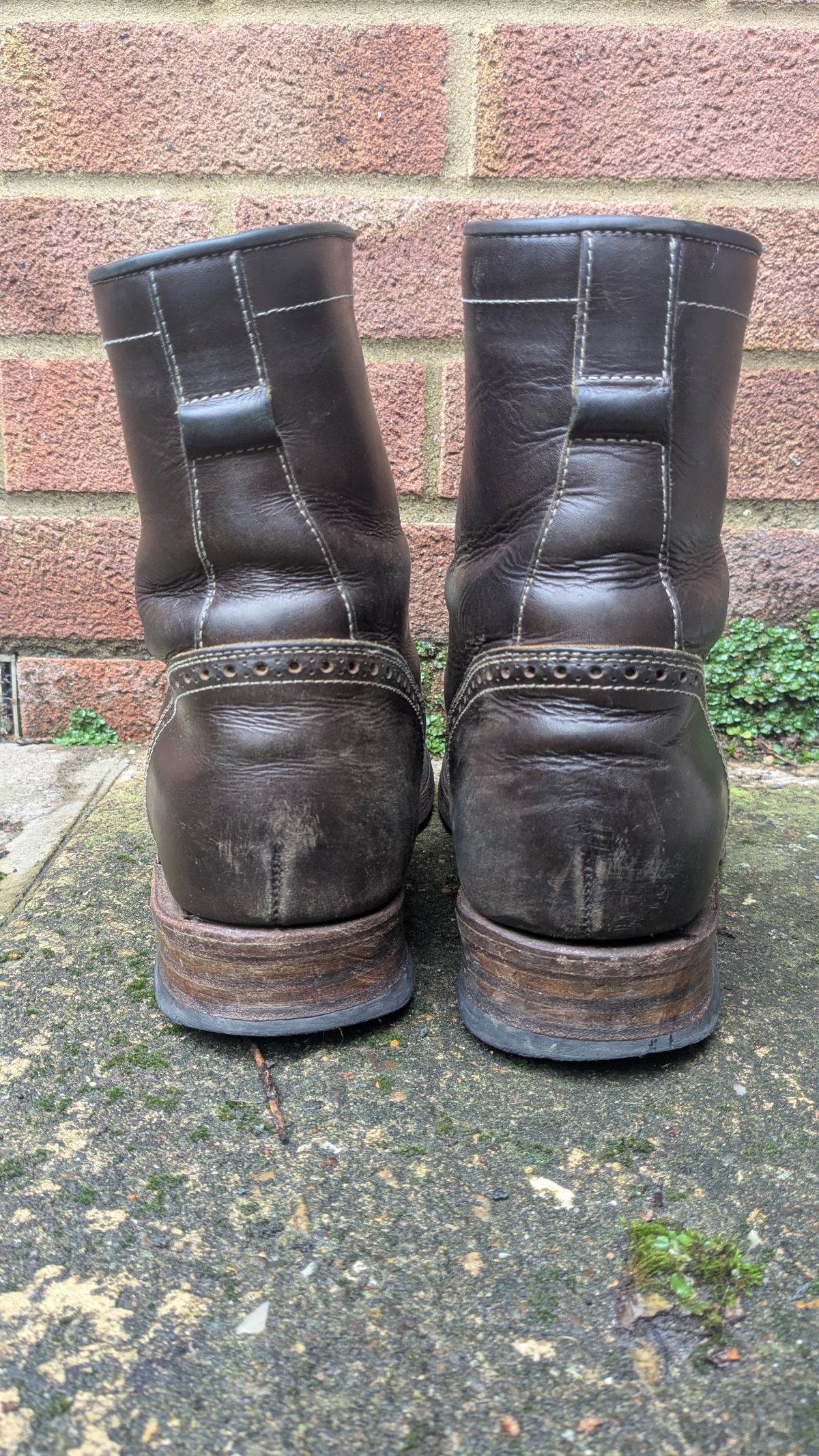 Photo by swoob on February 1, 2025 of the Bright Shoemakers Combat Boot in Olive Oil Veg Tan.