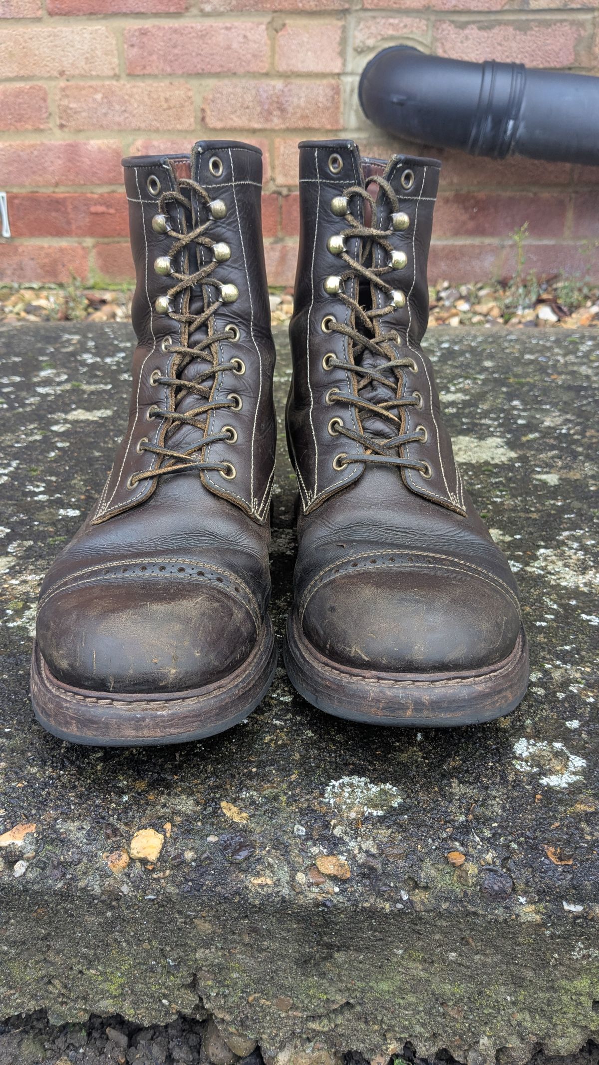 Photo by swoob on February 1, 2025 of the Bright Shoemakers Combat Boot in Olive Oil Veg Tan.