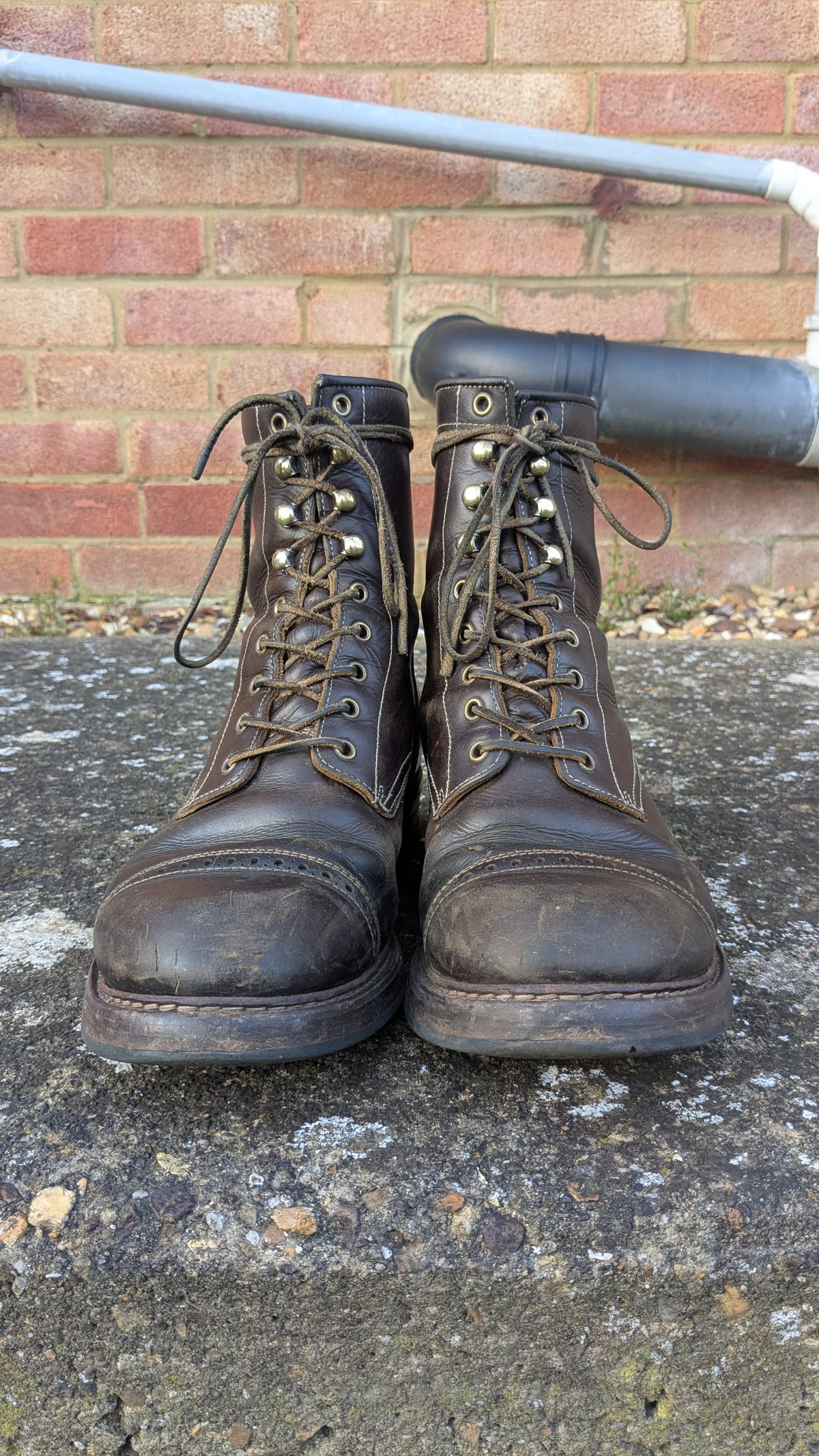 Photo by swoob on March 1, 2025 of the Bright Shoemakers Combat Boot in Olive Oil Veg Tan.