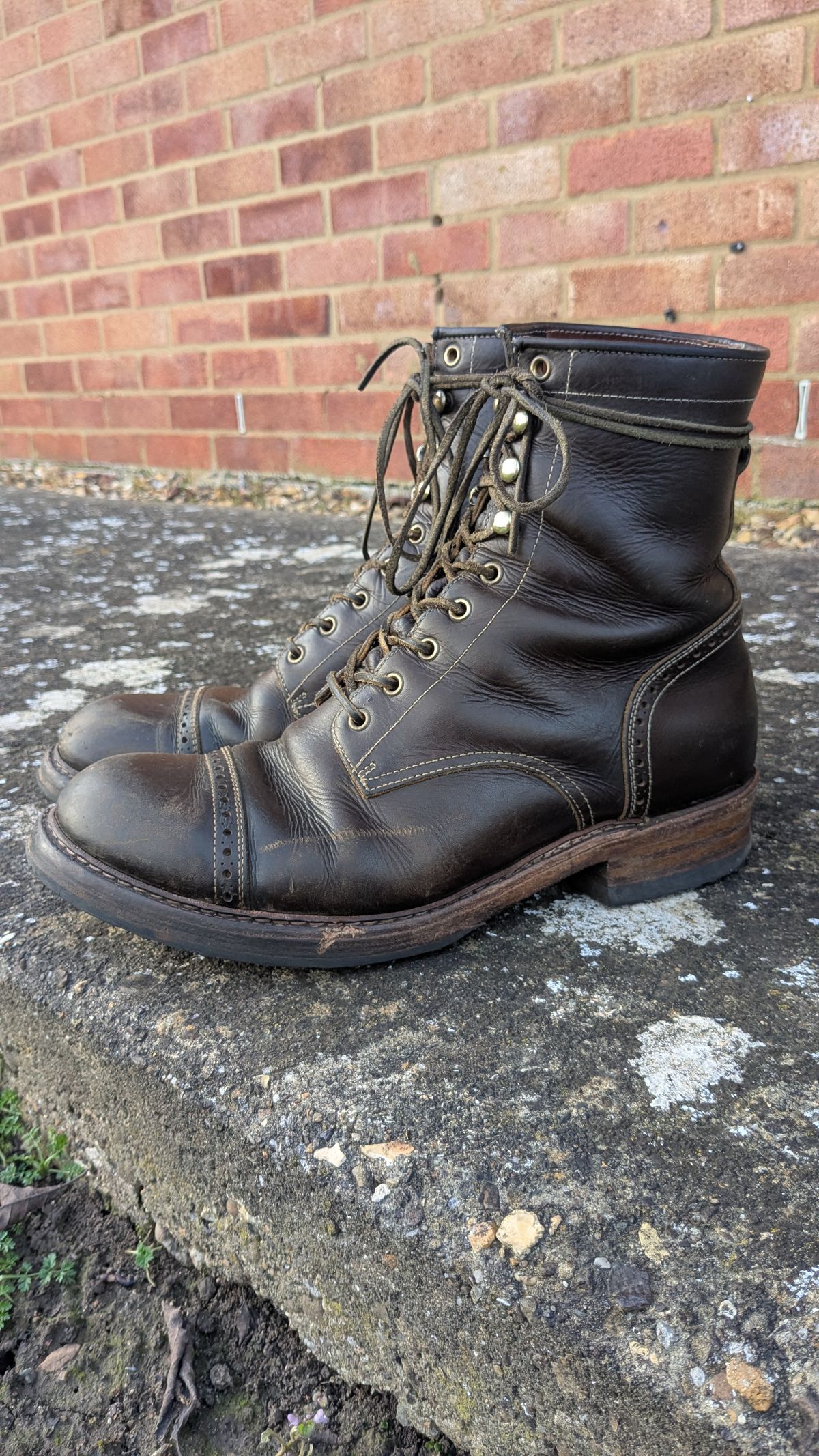 Photo by swoob on March 1, 2025 of the Bright Shoemakers Combat Boot in Olive Oil Veg Tan.