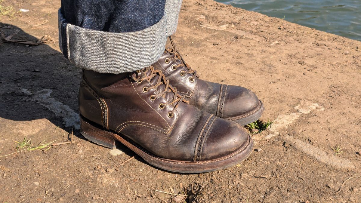 Photo by swoob on March 15, 2025 of the Bright Shoemakers Combat Boot in Olive Oil Veg Tan.
