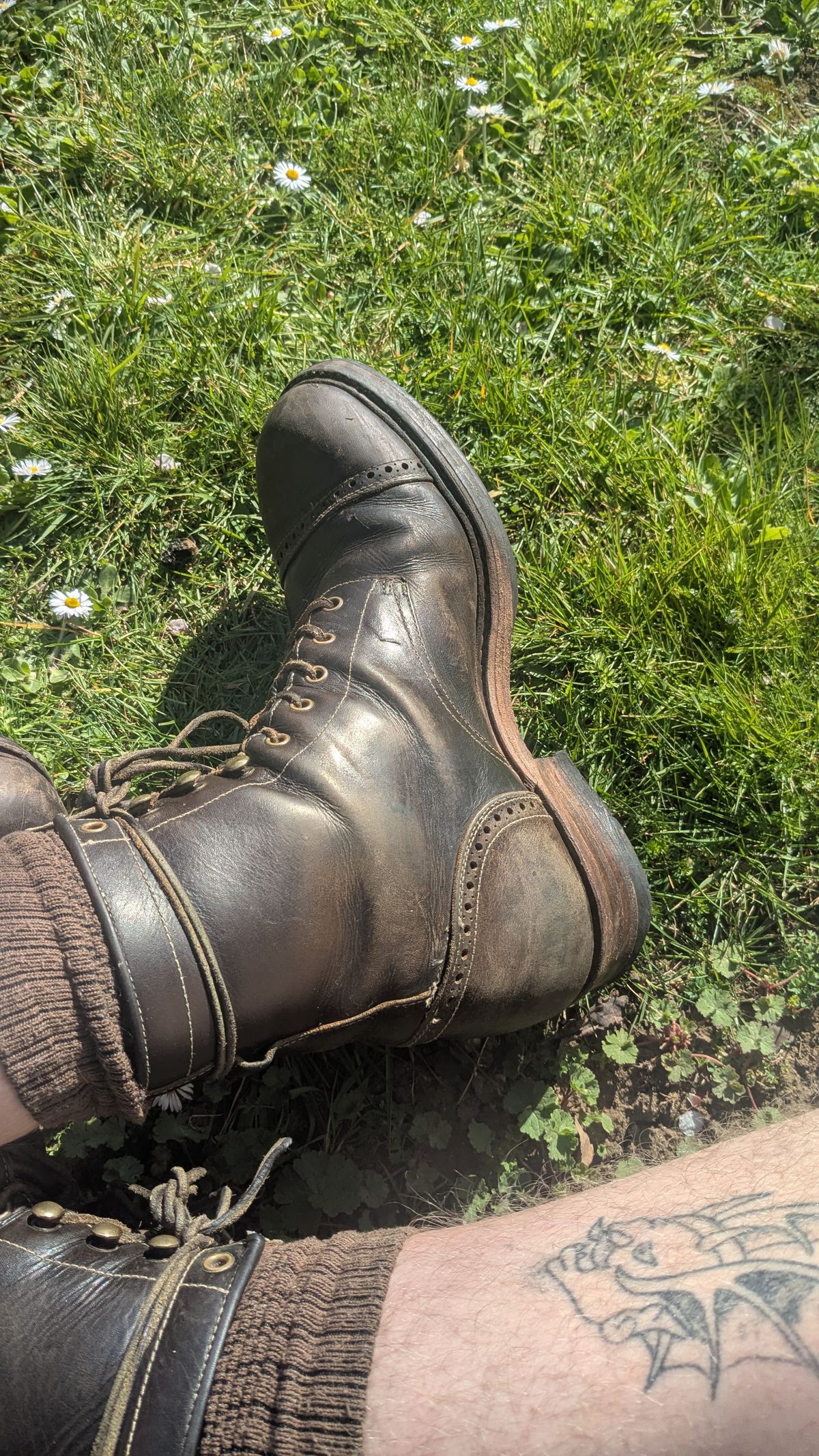 Photo by swoob on March 28, 2025 of the Bright Shoemakers Combat Boot in Olive Oil Veg Tan.
