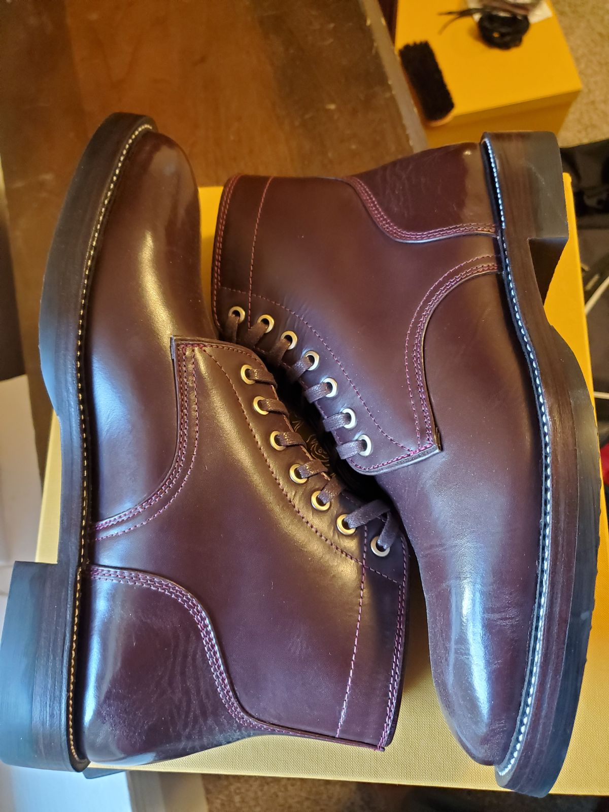 Photo by MDM on October 1, 2024 of the Txture Txture / Pacific boots in Red Wine Pull Up (local).