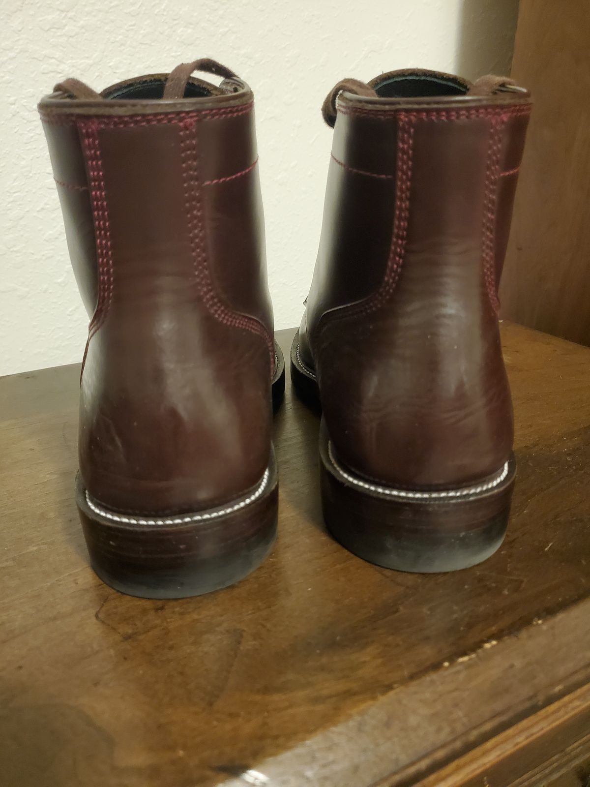 Photo by MDM on November 6, 2024 of the Txture Txture / Pacific boots in Red Wine Pull Up (local).