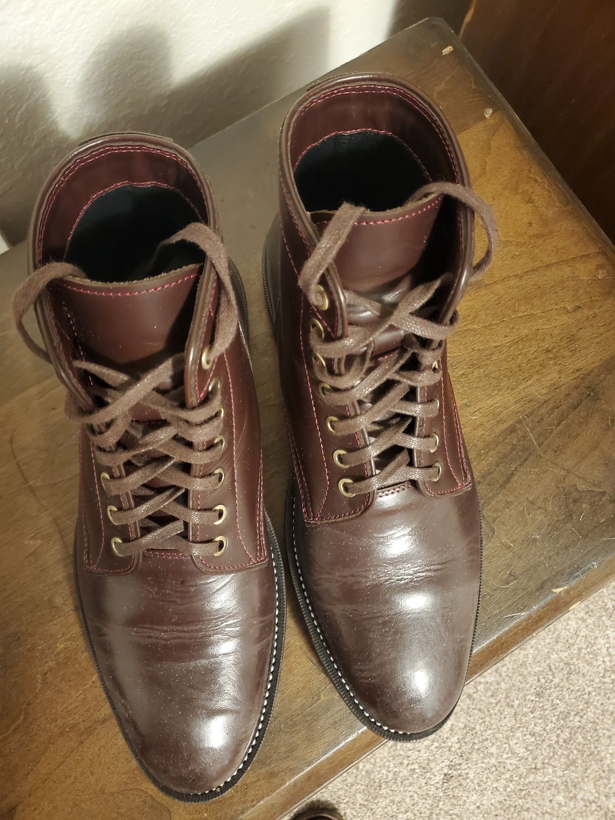 Photo by MDM on November 6, 2024 of the Txture Txture / Pacific boots in Red Wine Pull Up (local).