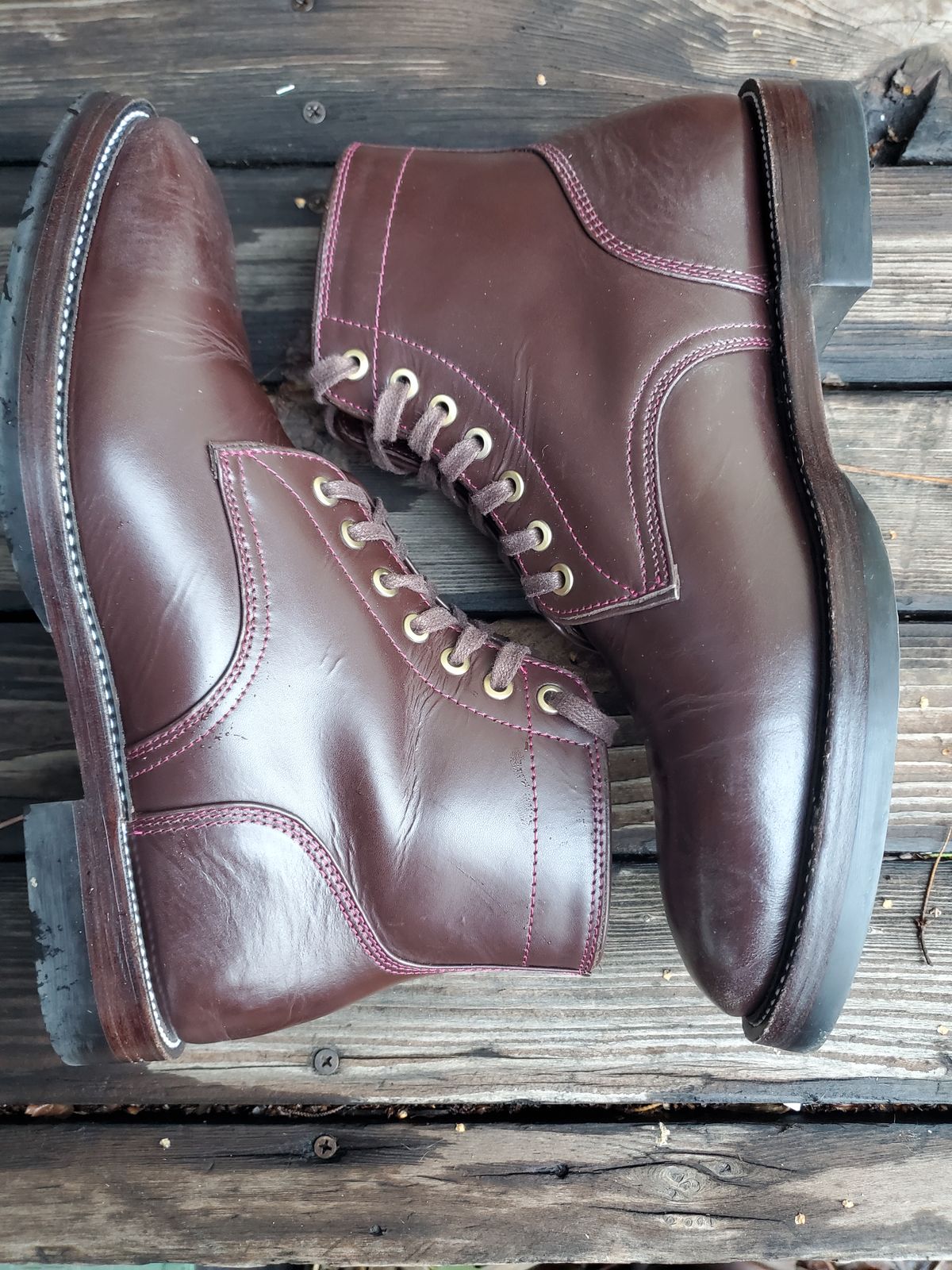 Photo by MDM on January 5, 2025 of the Txture Txture / Pacific boots in Red Wine Pull Up (local).