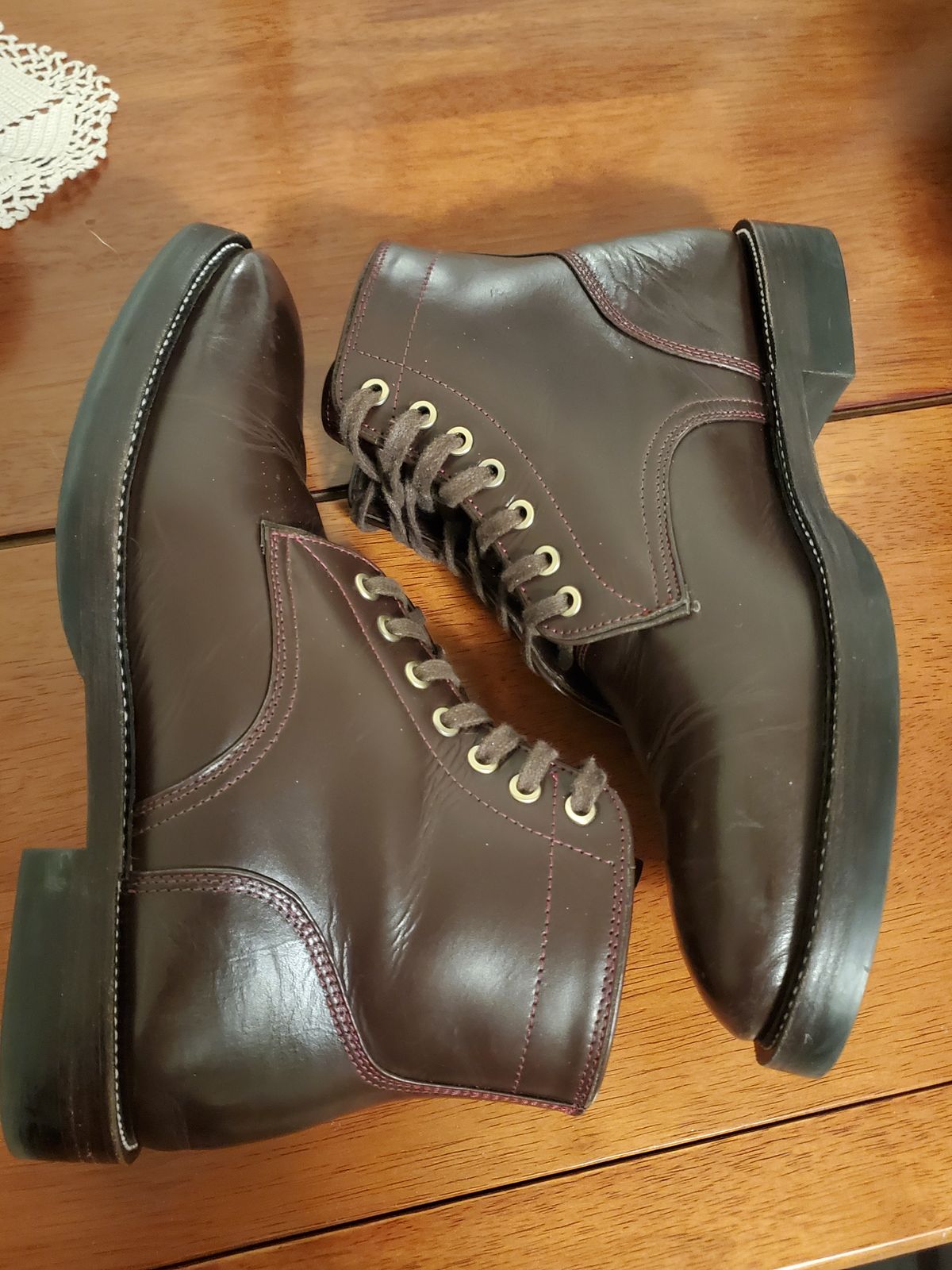 Photo by MDM on March 6, 2025 of the Txture Txture / Pacific boots in Red Wine Pull Up (local).