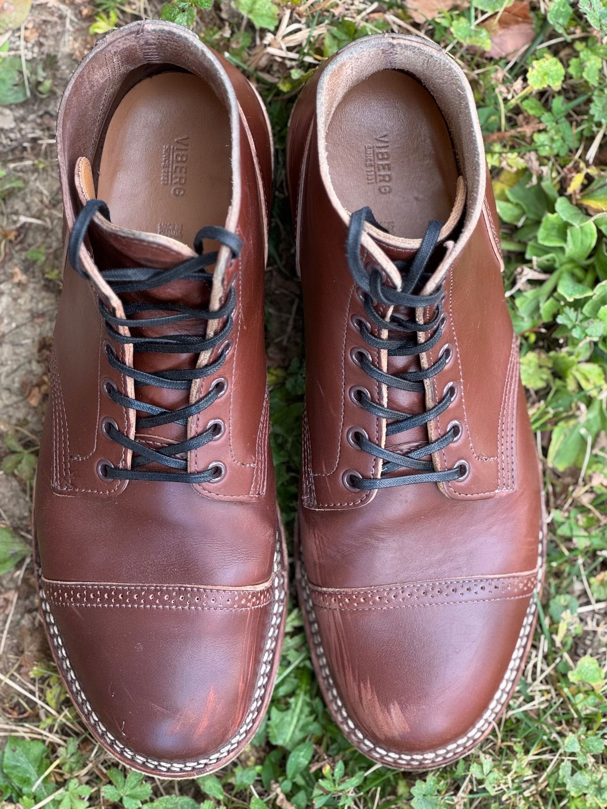 Photo by pnwelted on November 2, 2024 of the Viberg Service Boot BCT in Horween Pigment Brown Workshoe Butt.