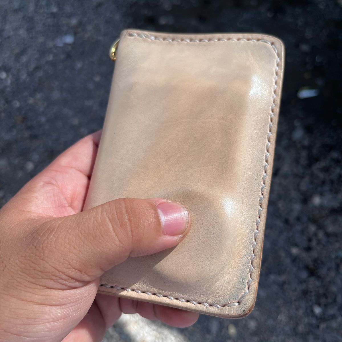 Photo by BiengerZ on October 6, 2025 of the Willie's Handmade Boots Willie's Leathers Lone Rider Wallet in Vegetable-tanned leather Natural.