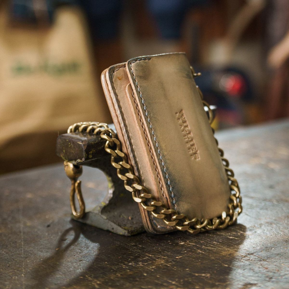 Photo by BiengerZ on November 3, 2025 of the Willie's Handmade Boots Willie's Leathers Lone Rider Wallet in Vegetable-tanned leather Natural.