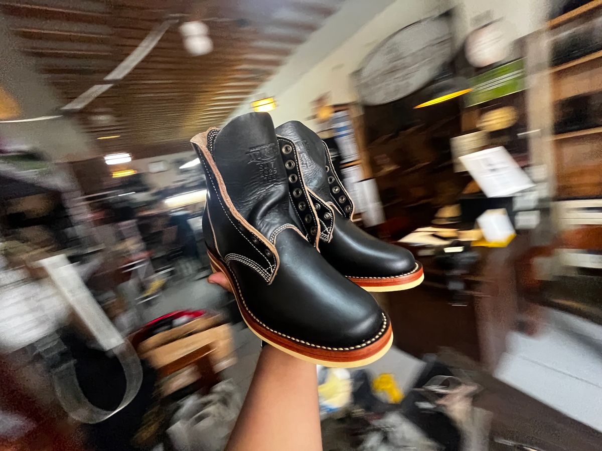 Photo by BiengerZ on August 27, 2025 of the Willie's Handmade Boots Boondocker in Horween Black Chromexcel.