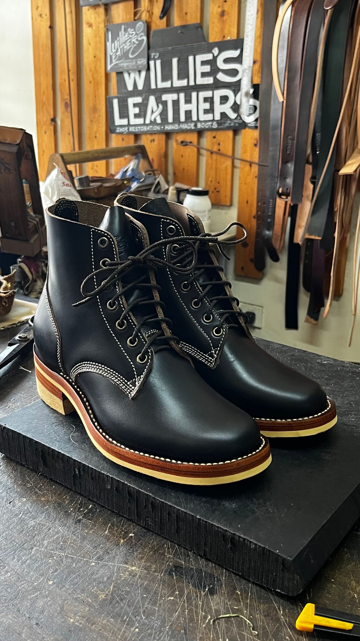 Photo by BiengerZ on August 27, 2025 of the Willie's Handmade Boots Boondocker in Horween Black Chromexcel.