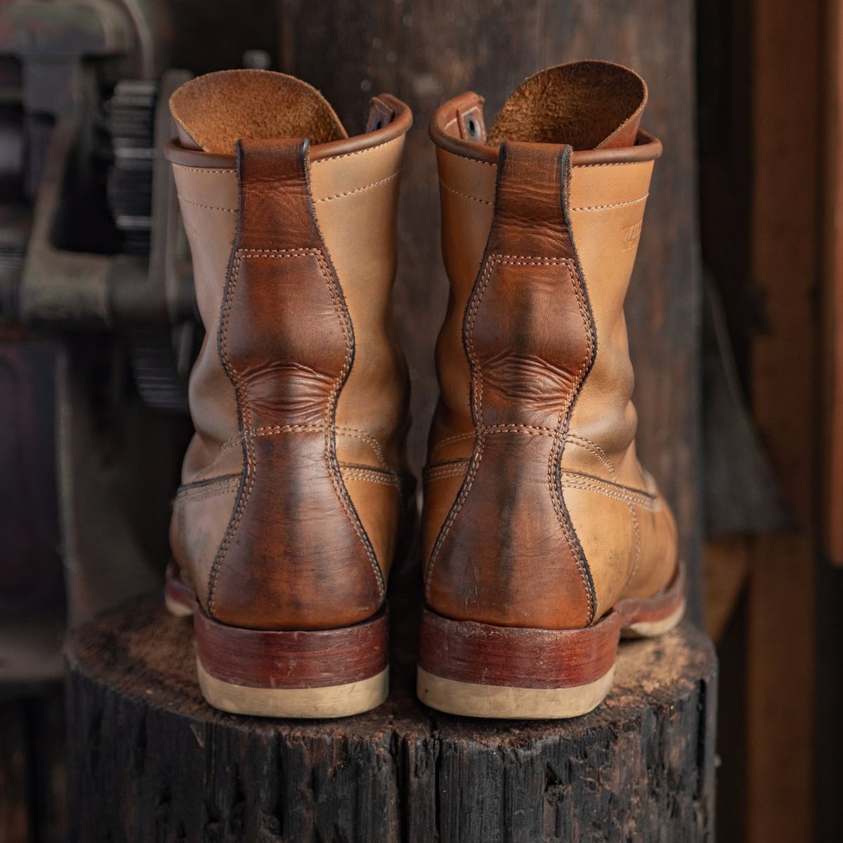 Photo by BiengerZ on January 3, 2025 of the Willie's Handmade Boots Monkey Boot in Horween Natural Latigo & Latigo GBS – Light Natural.