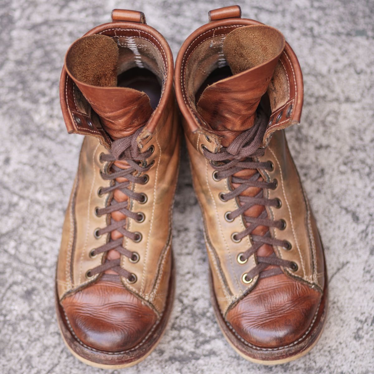 Photo by BiengerZ on March 4, 2025 of the Willie's Handmade Boots Monkey Boot in Horween Natural Latigo & Latigo GBS – Light Natural.